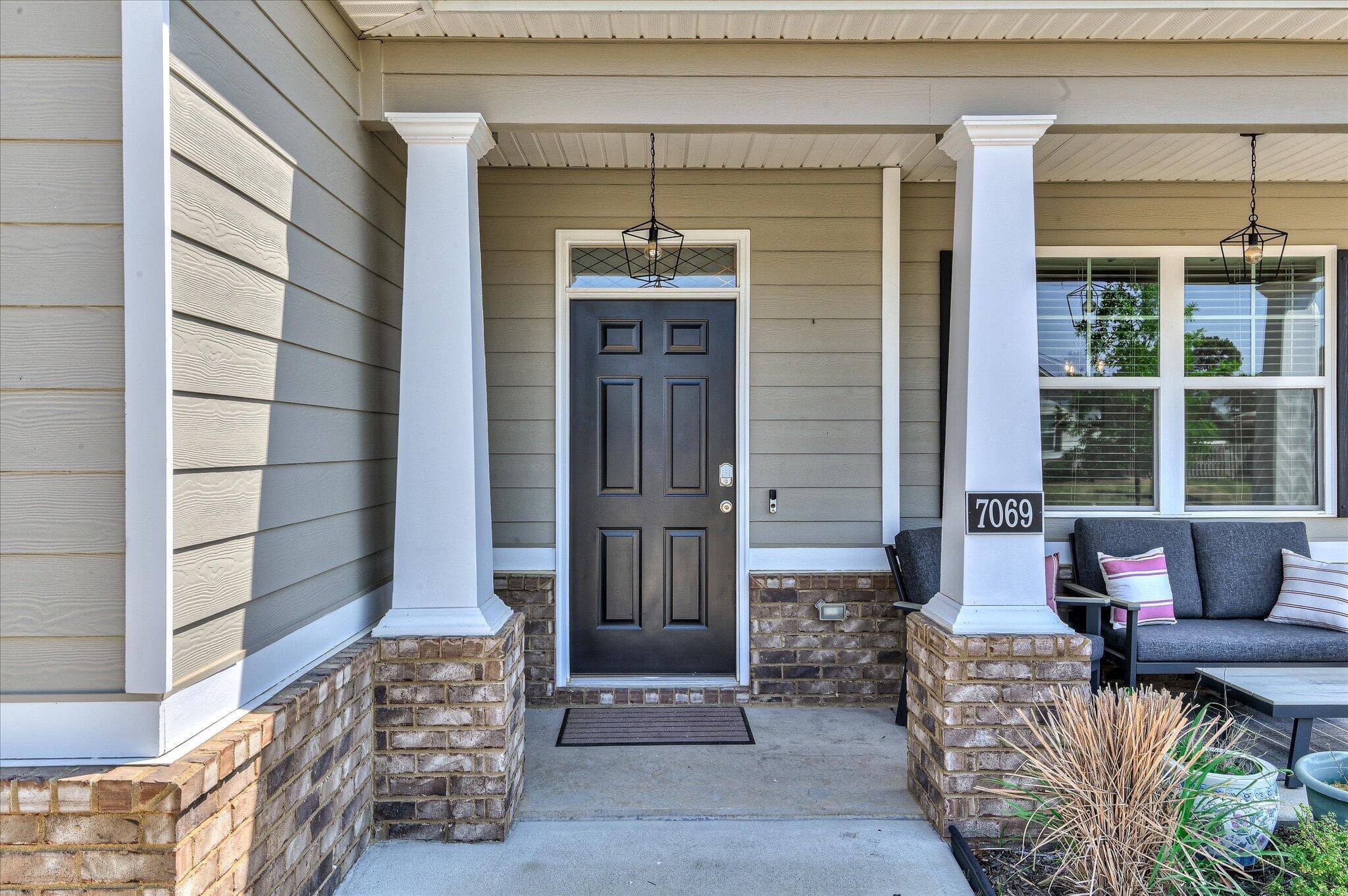 Single Family Residence at 7069 Sideboard Crossing, Aiken, SC 29803, photo 4 of 37