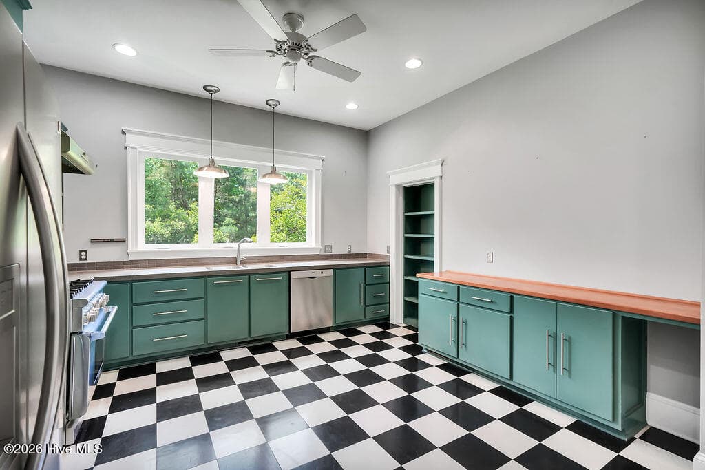 Single Family Residence at 1106 Stanfield Court, Leland, NC 28451, photo 31 of 105