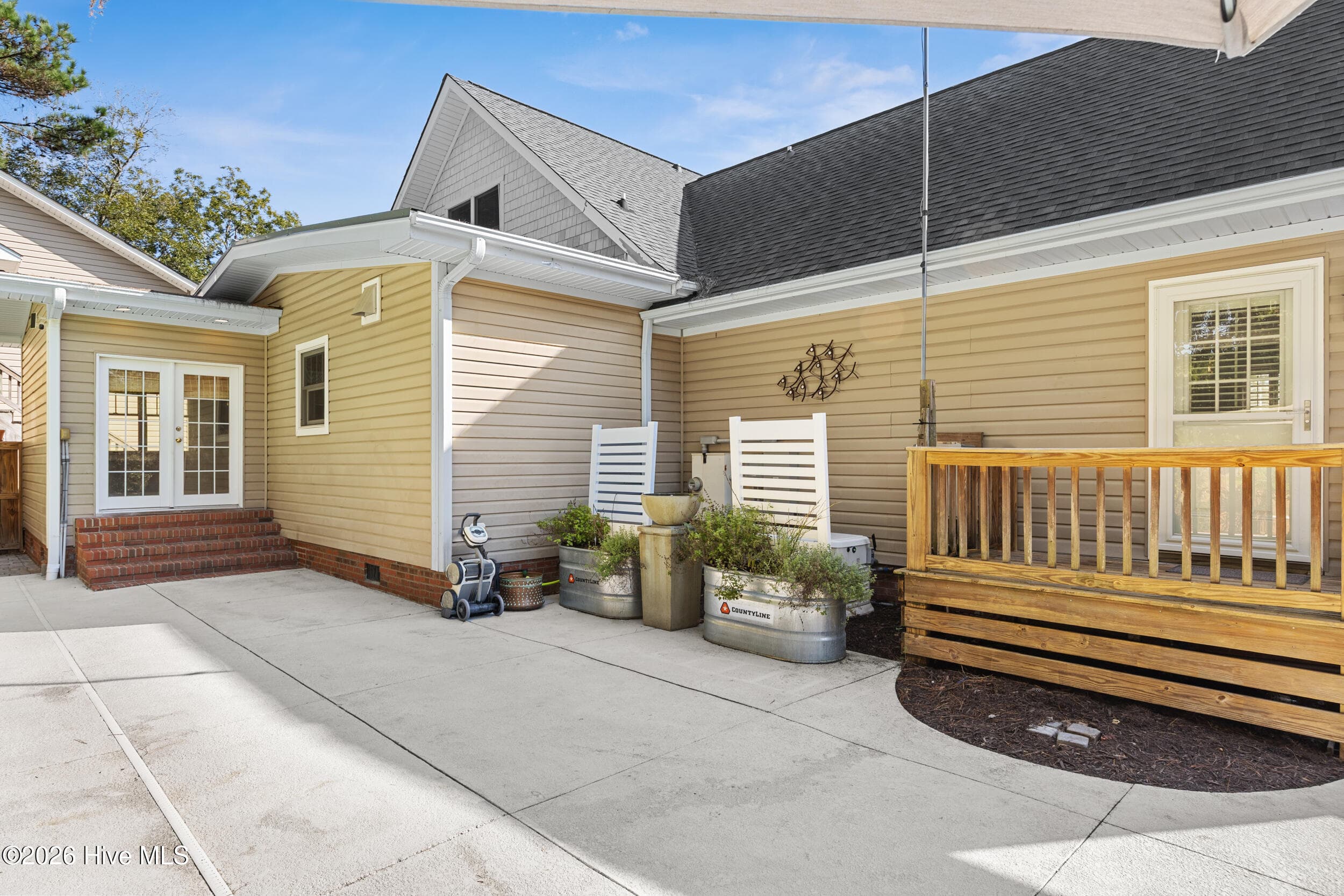 Single Family Residence at 1204 43rd Street S, Wilmington, NC 28403, photo 42 of 74