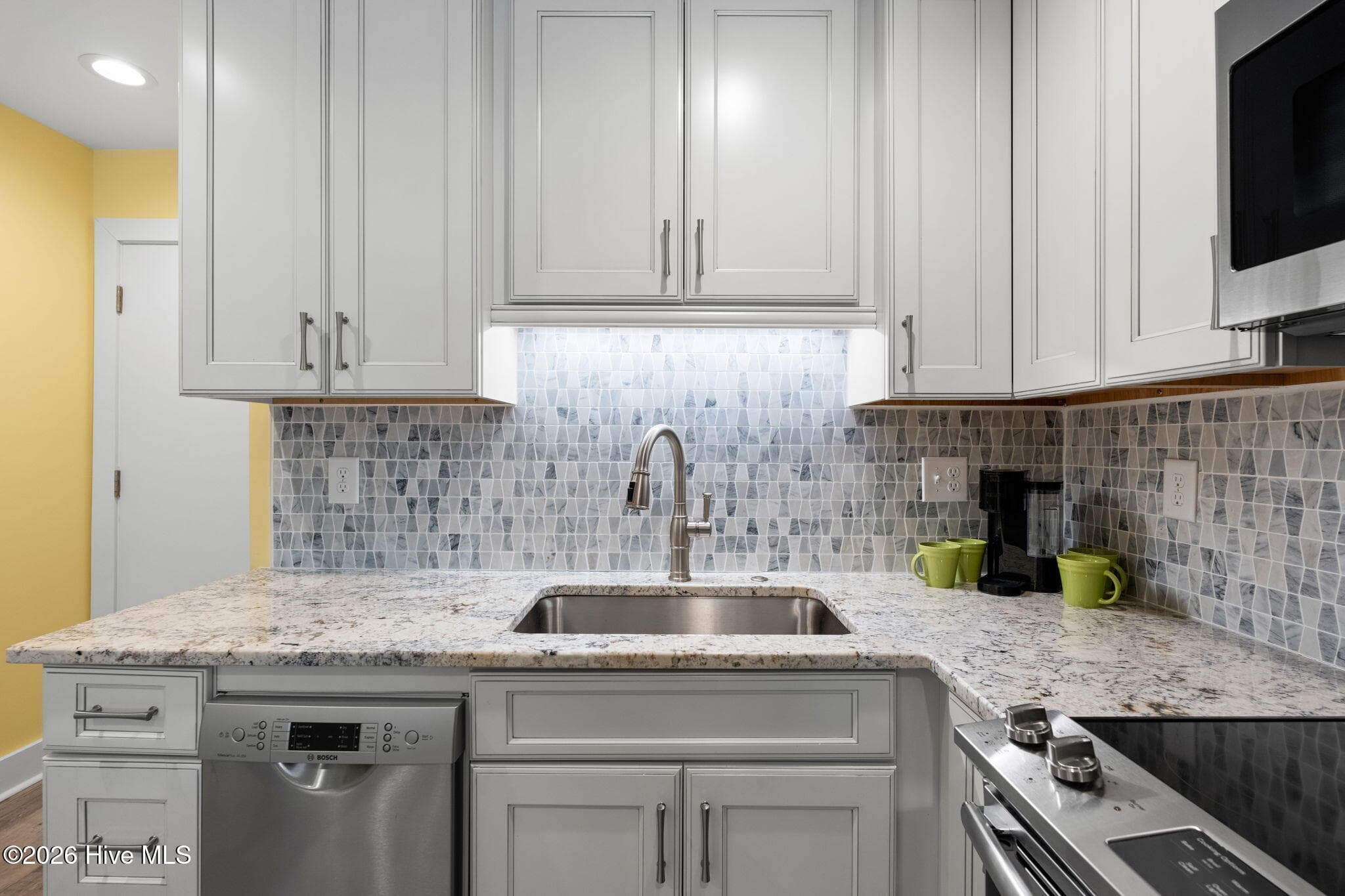 Condominium at 4201 N Ocean Boulevard 2i, North Myrtle Beach, SC 29582, photo 15 of 33