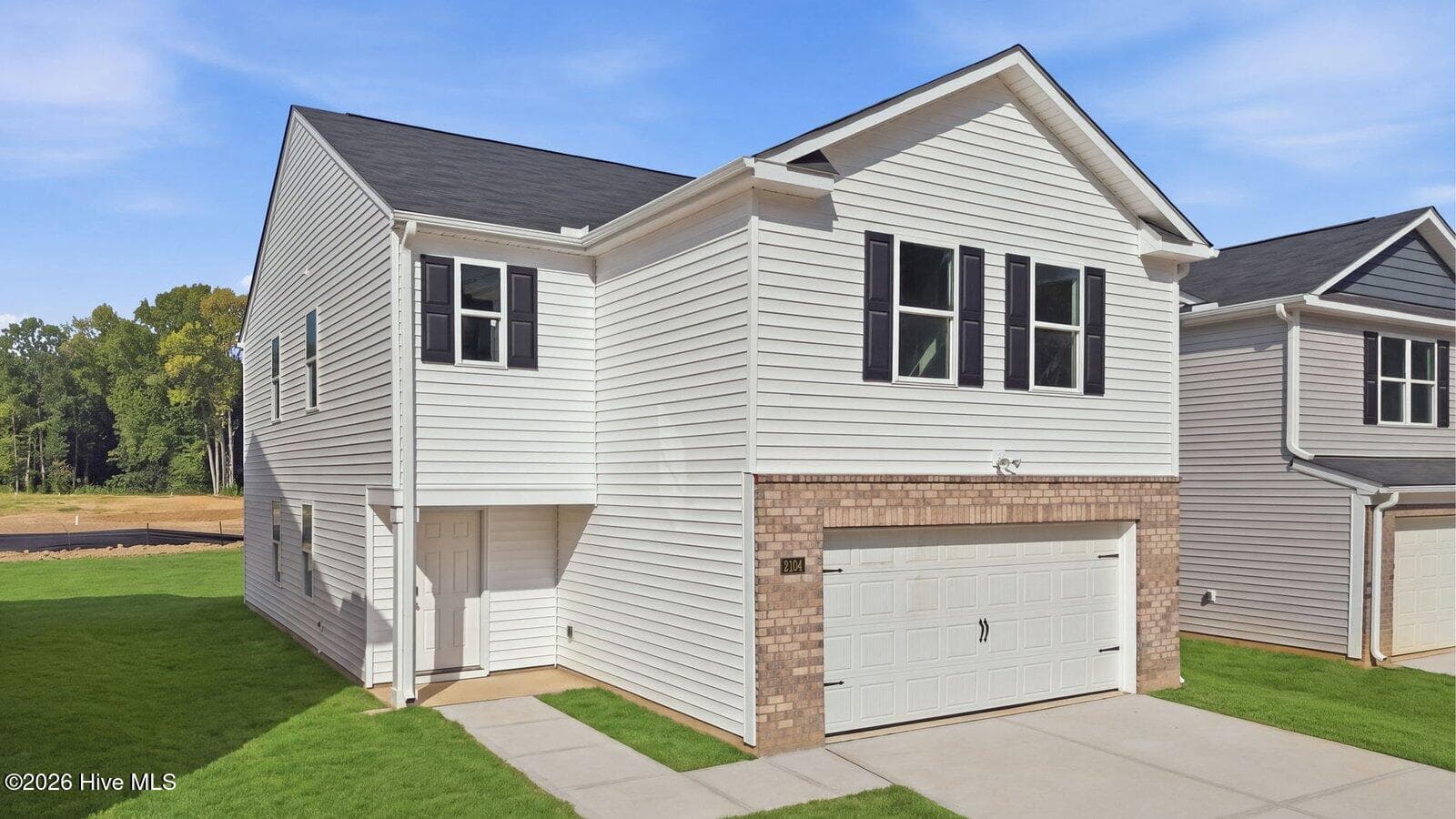 Single Family Residence at 2104 Montalvan Drive, Greenville, NC 27834, photo 5 of 47