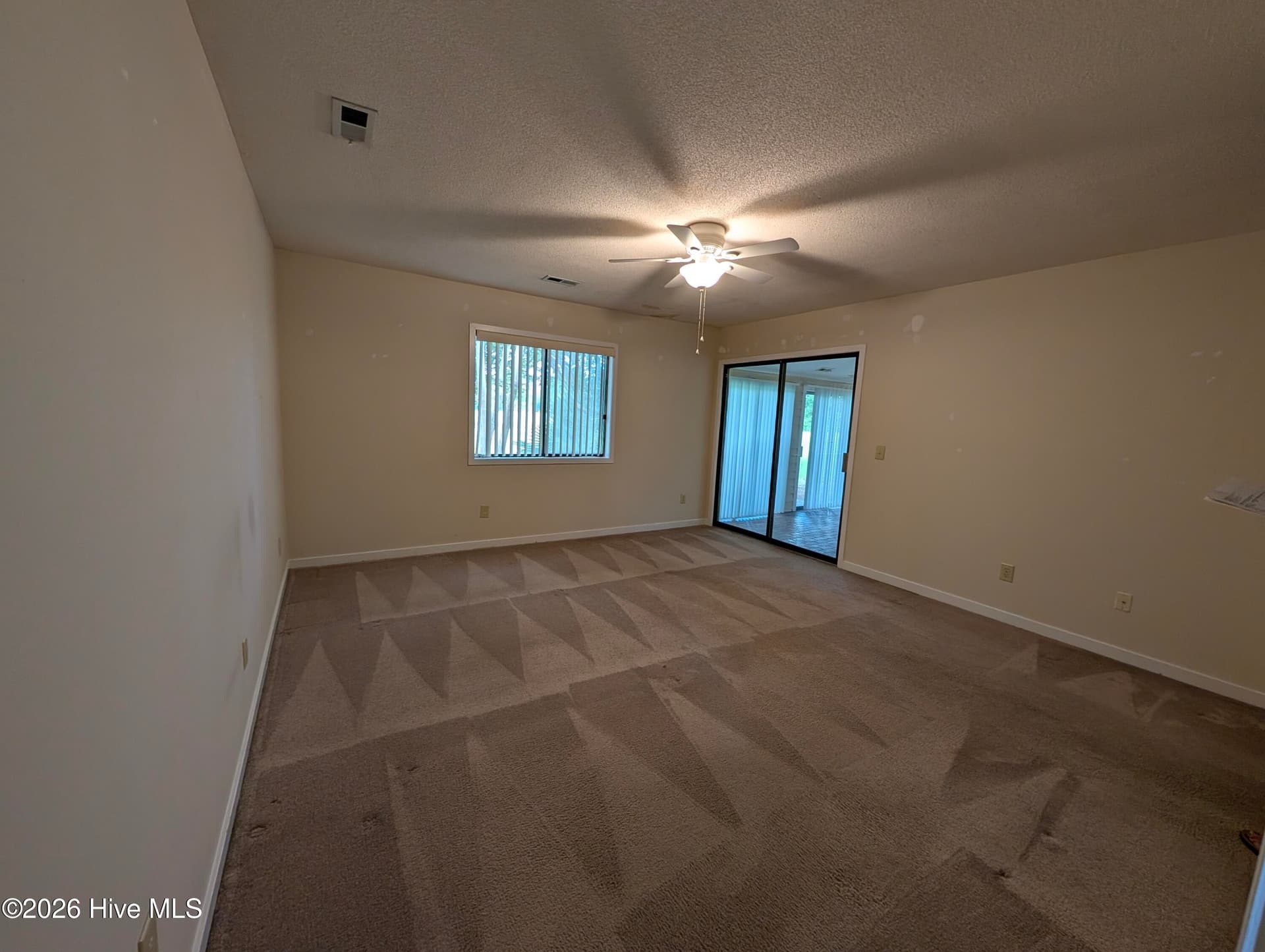 Townhouse at 5916 Chester Street, Wilmington, NC 28405, photo 18 of 31