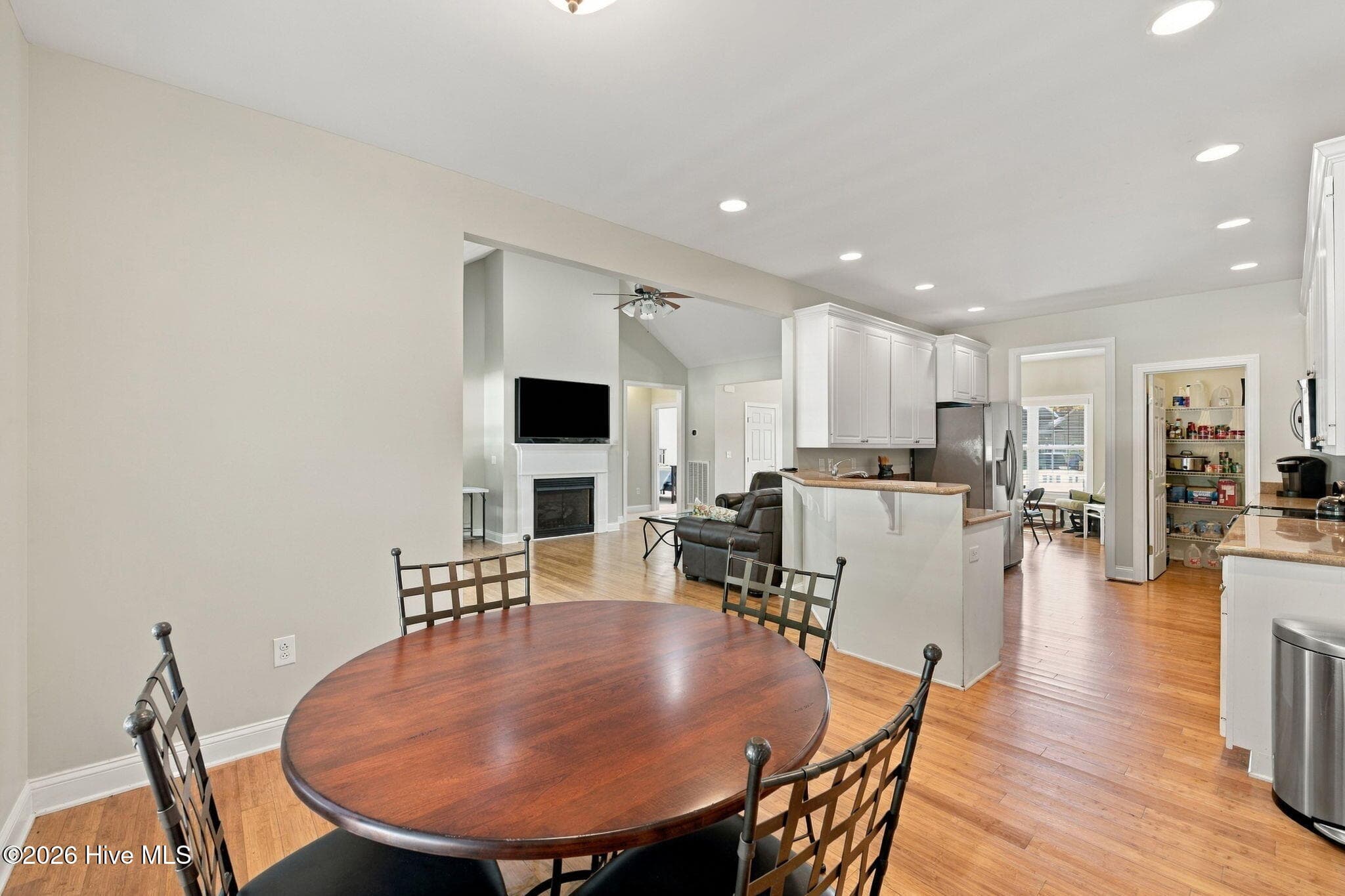 Single Family Residence at 124 Mom Lane, New Bern, NC 28562, photo 12 of 46