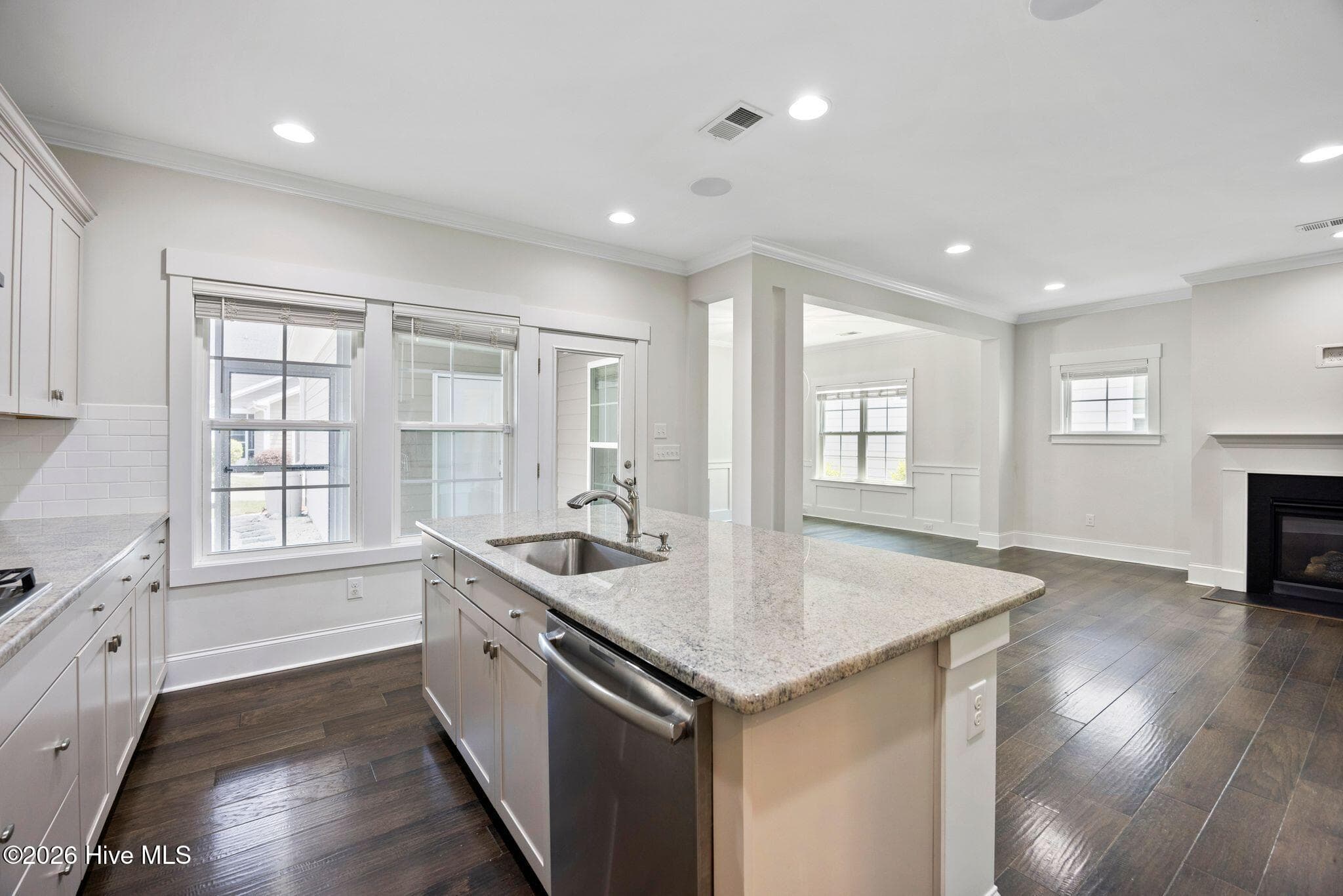 Single Family Residence at 636 Countryside Lane, Wilmington, NC 28411, photo 7 of 57