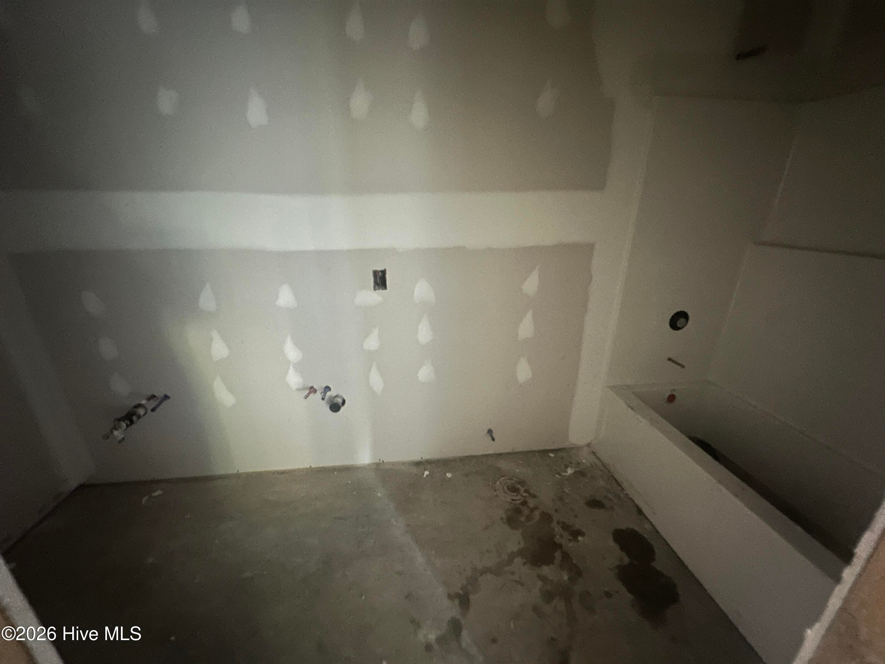 hall bathroom - 116 Norine Drive, Holly Ridge, NC 28445