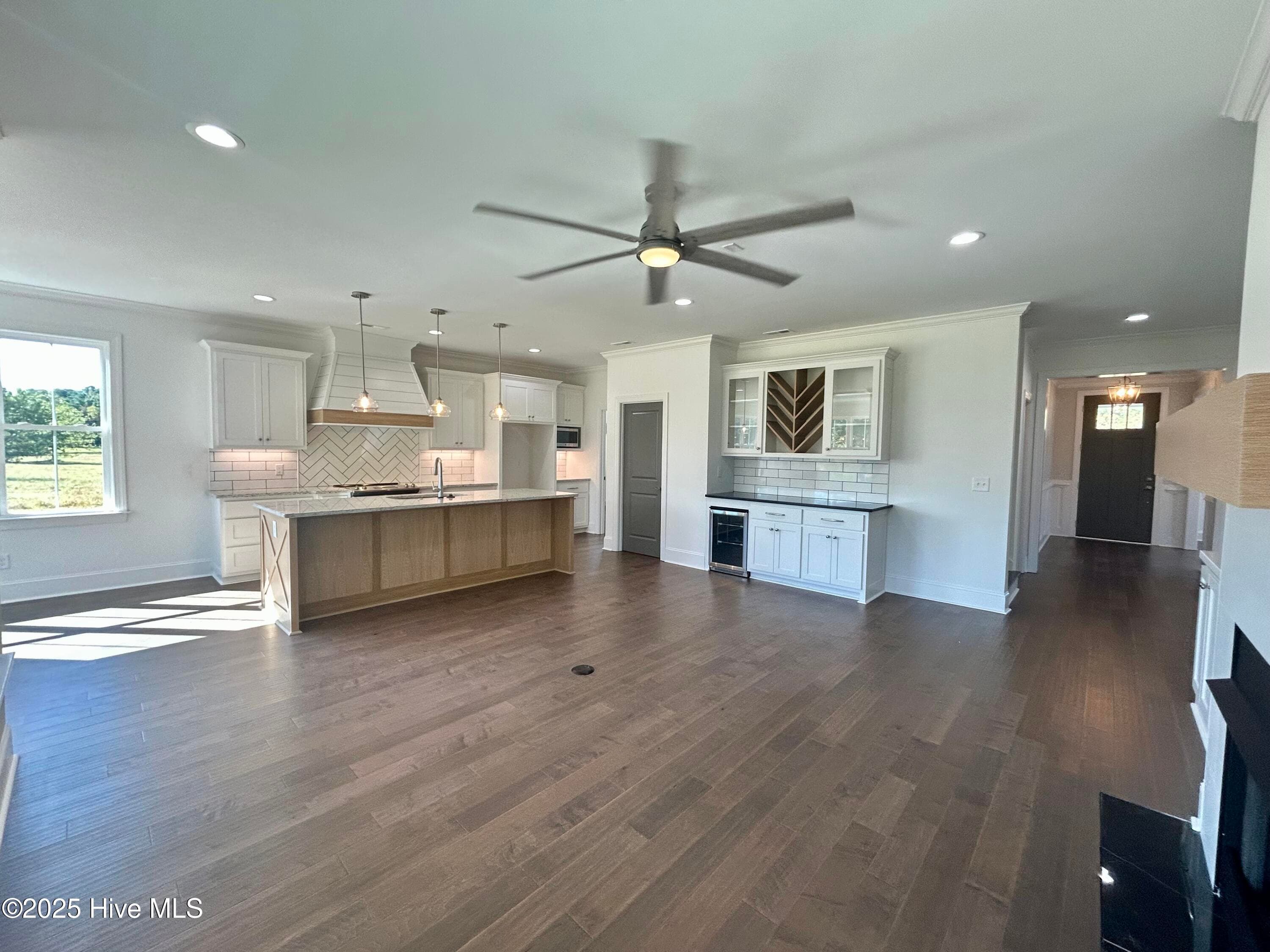 Single Family Residence at 141 Sycamore Lakes Drive, Wallace, NC 28466, photo 13 of 101