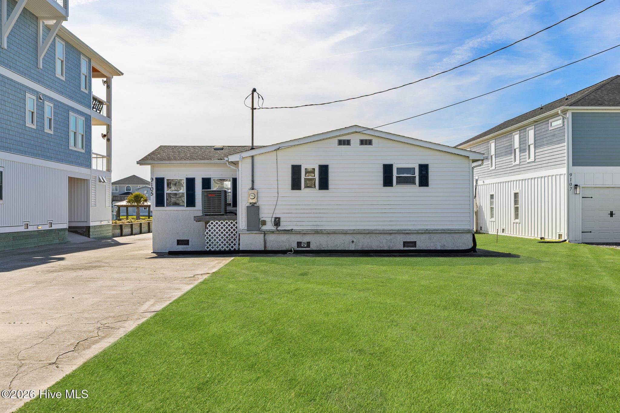 Manufactured Home at 9105 W 9th Street, Surf City, NC 28445, photo 3 of 73