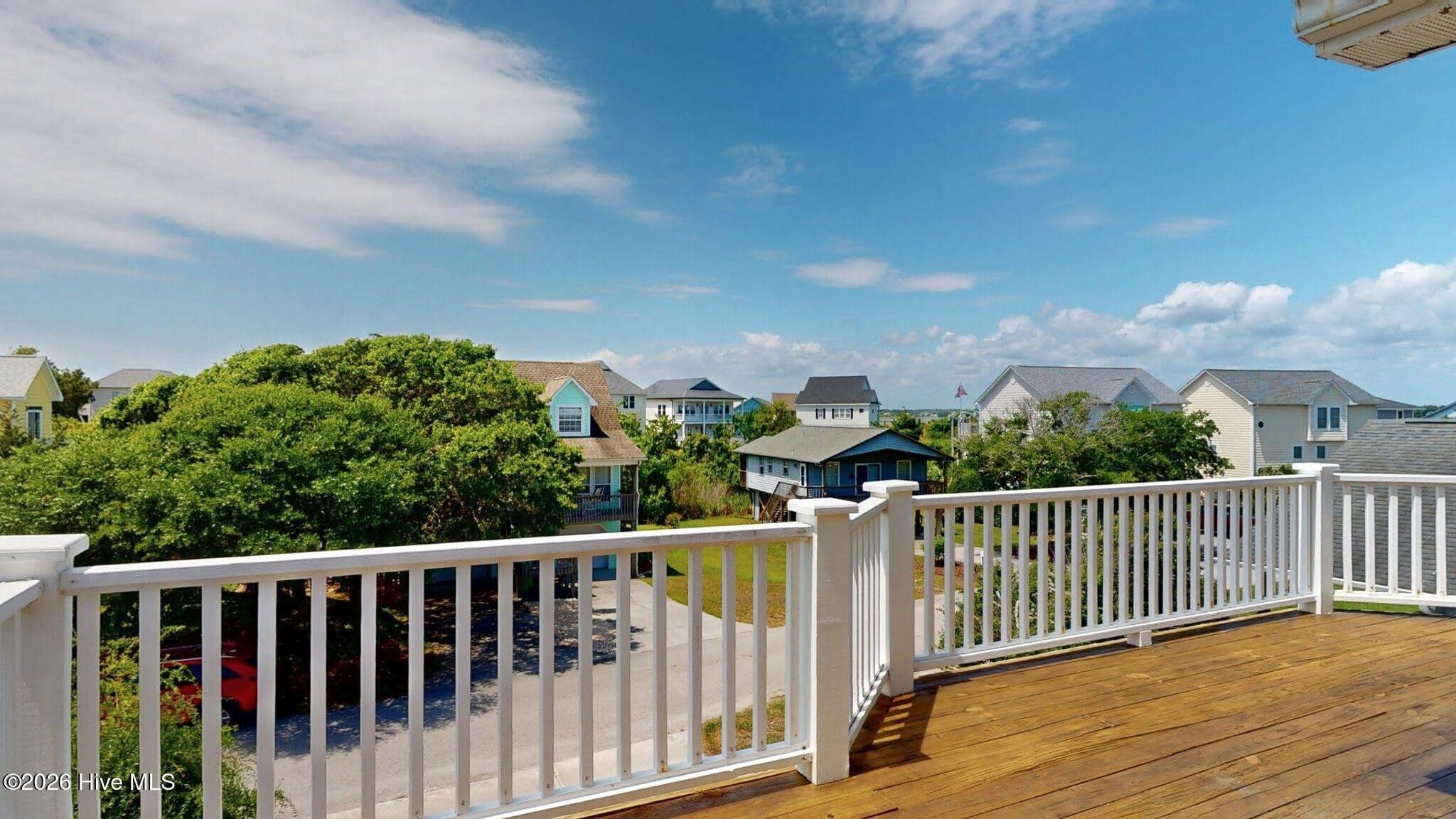 Top front deck - 58 N Ridge, Surf City, NC 28445
