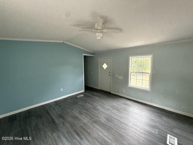 Manufactured Home at 336 Old Folkstone Road, Holly Ridge, NC 28445, photo 5 of 19