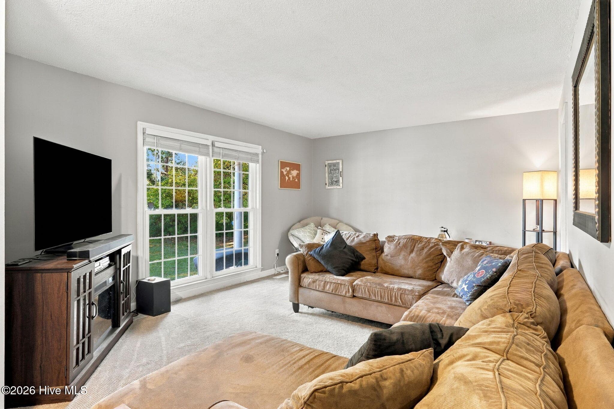 Single Family Residence at 309 Willowbrook Court, New Bern, NC 28562, photo 9 of 57