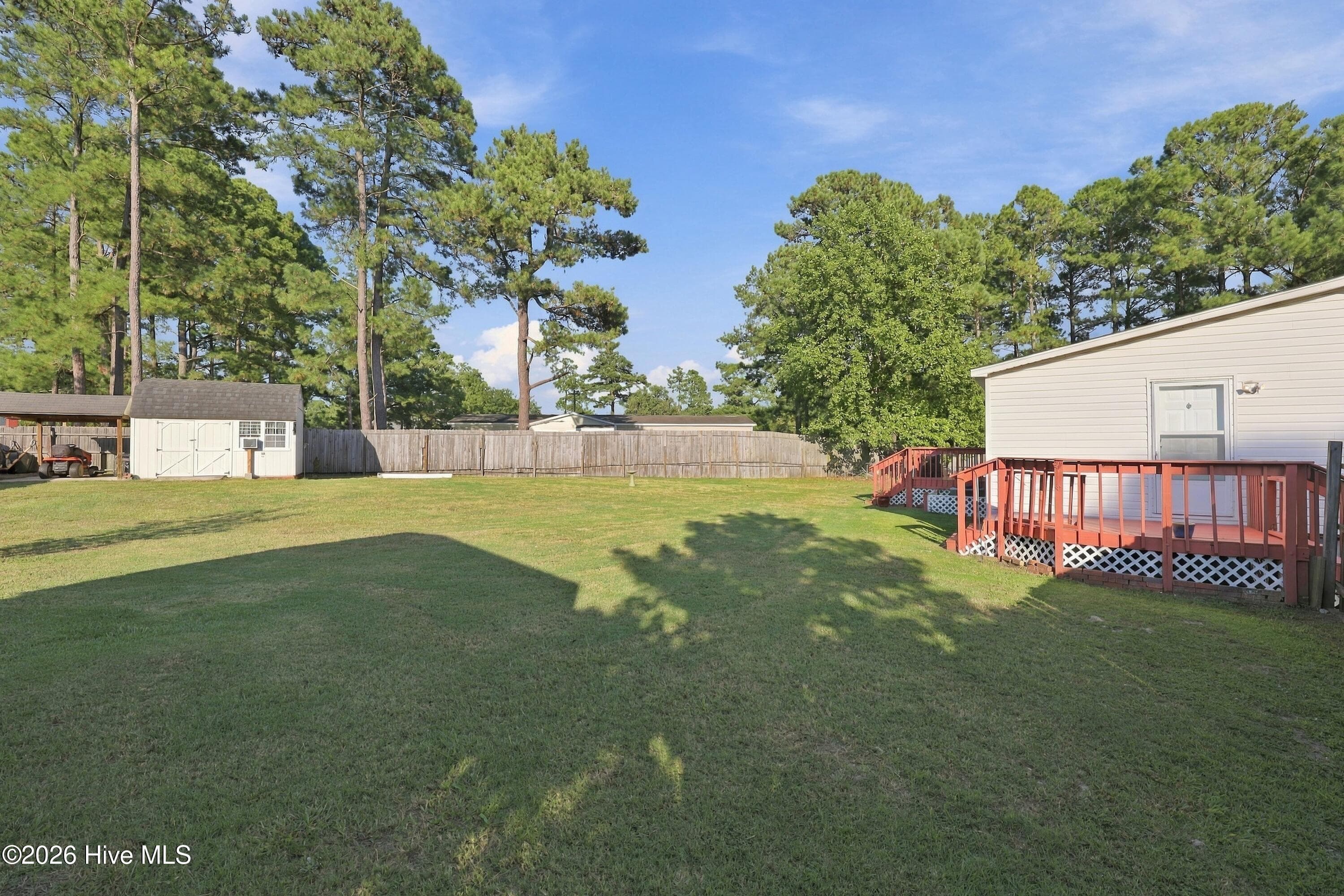 Manufactured Home at 683 Bay Harbor Drive, Hampstead, NC 28443, photo 27 of 40