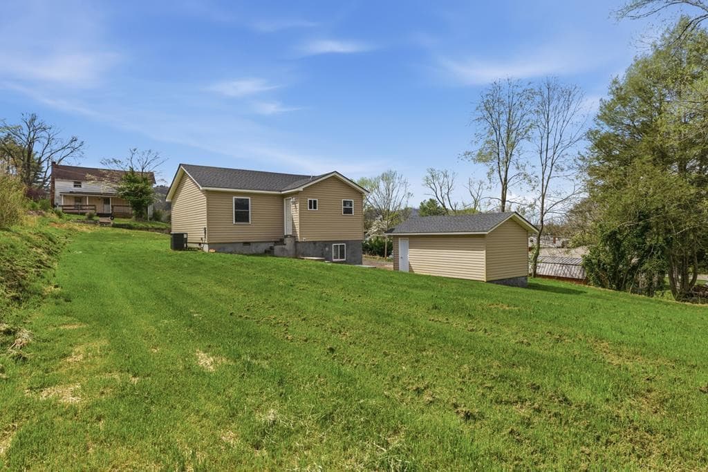 Single Family Residence at 39 Justus, Andrews, NC 28901, photo 3 of 41