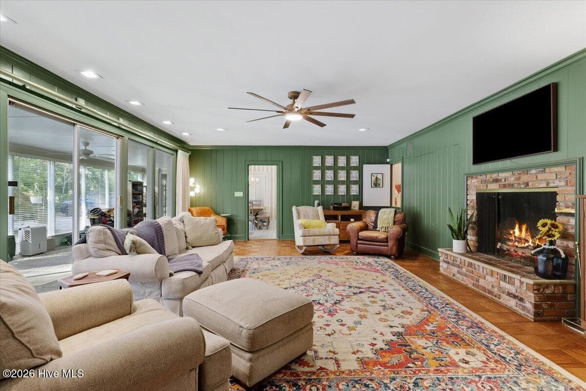 Single Family Residence at 1304 Greenbriar Road, Kinston, NC 28501, photo 32 of 66
