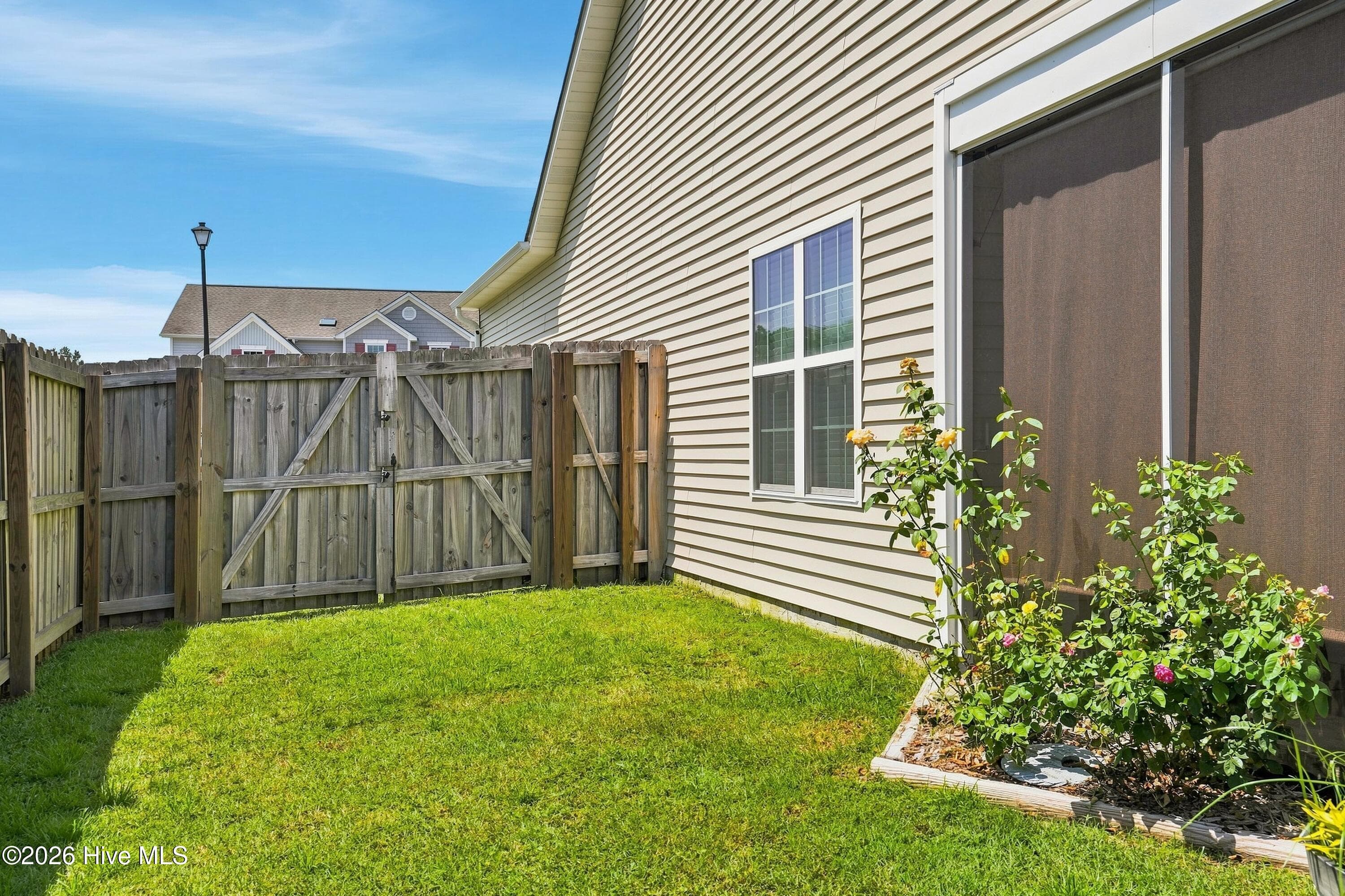 Single Family Residence at 215 Preswick Drive, Rocky Point, NC 28457, photo 38 of 42