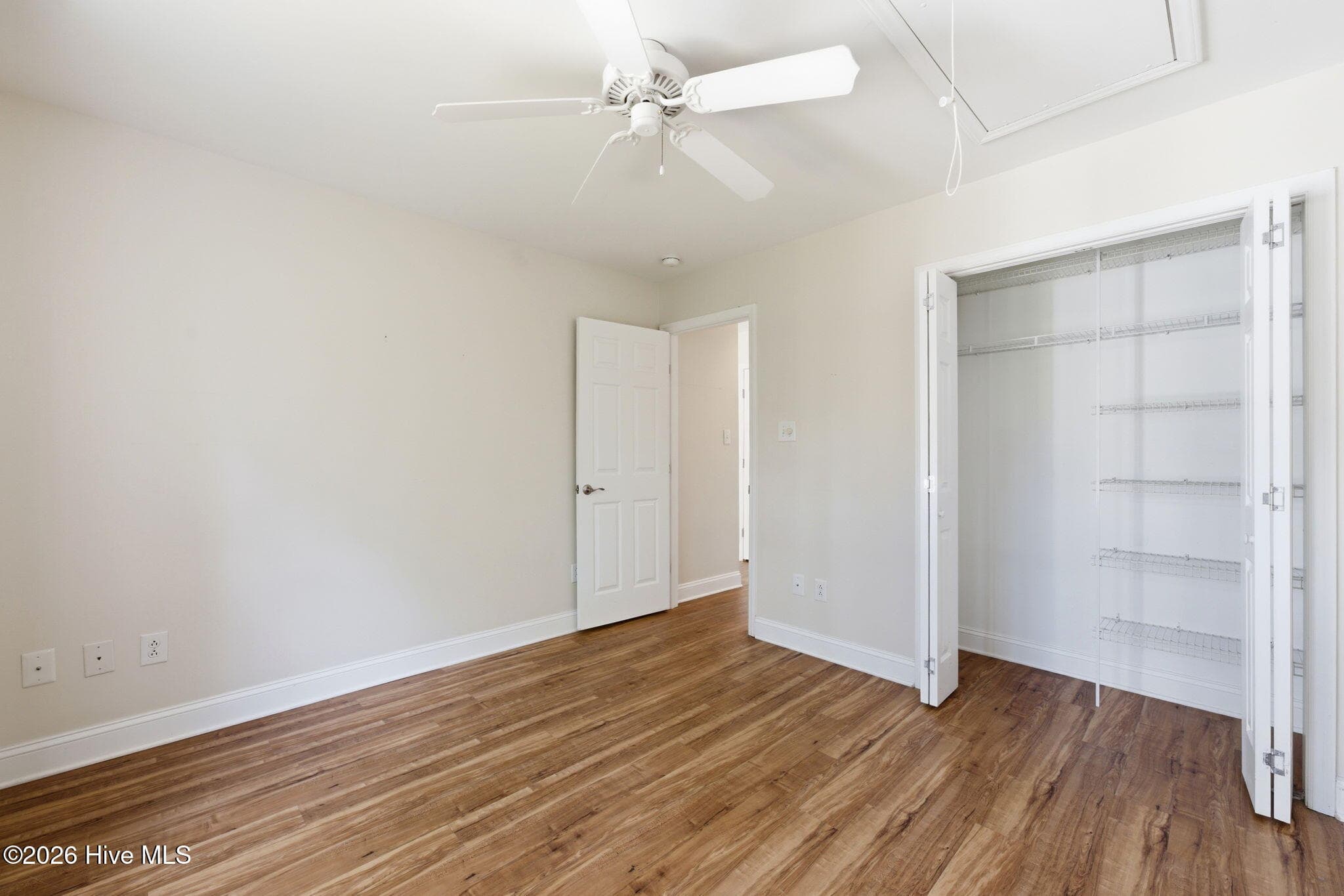 Single Family Residence at 1007 Barkentine Drive, New Bern, NC 28560, photo 28 of 60