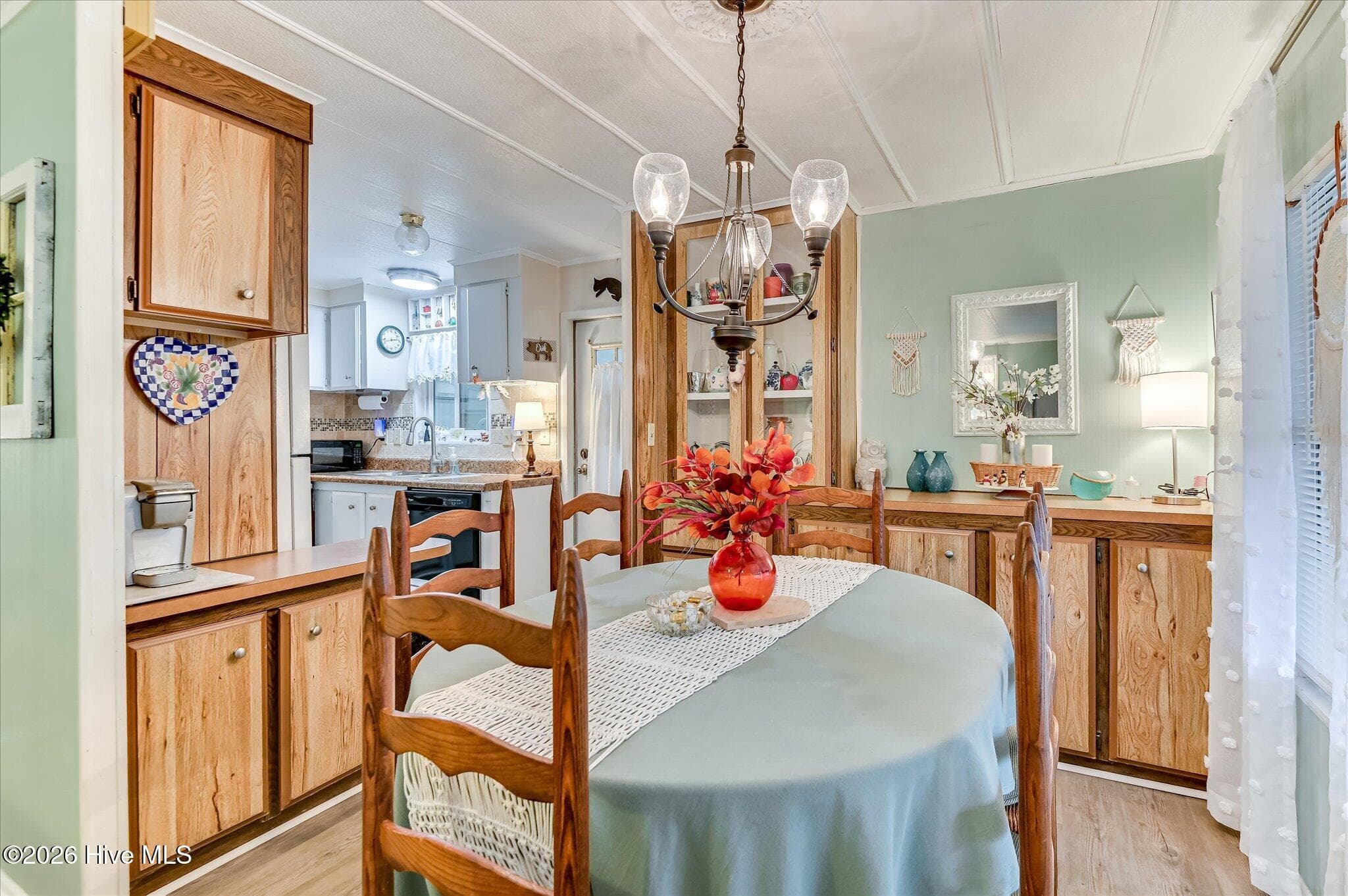 Manufactured Home at 4621 Dever Drive, Martinez, GA 30907, photo 7 of 36