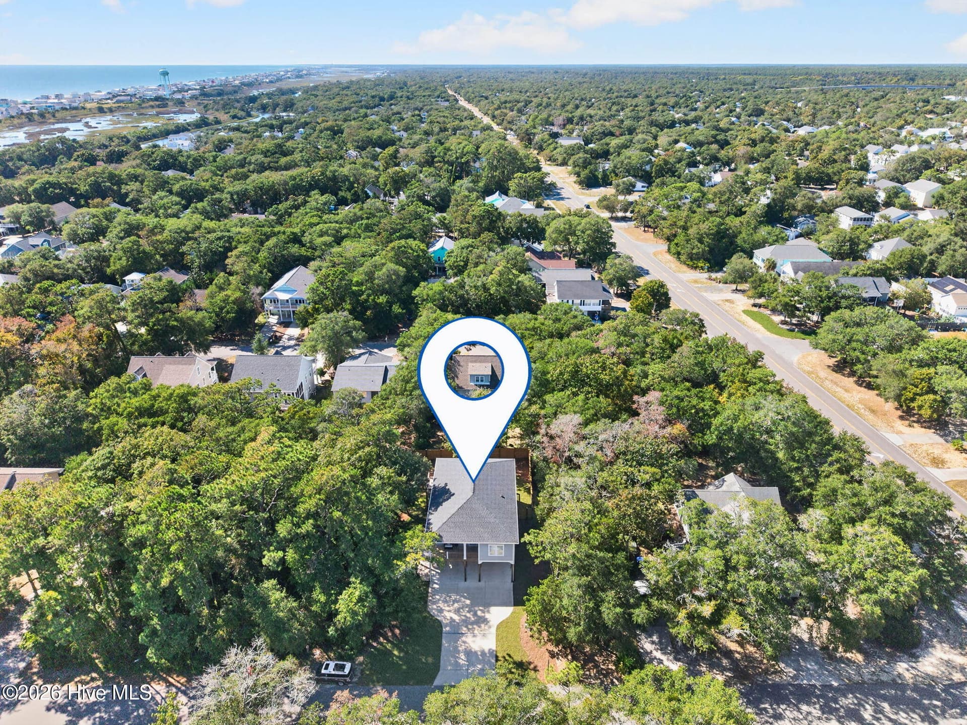 On the beach side of Oak Island Drive! no need to cross while walking or biking to the beach or restaurants! - 101 SE 14th Street, Oak Island, NC 28465