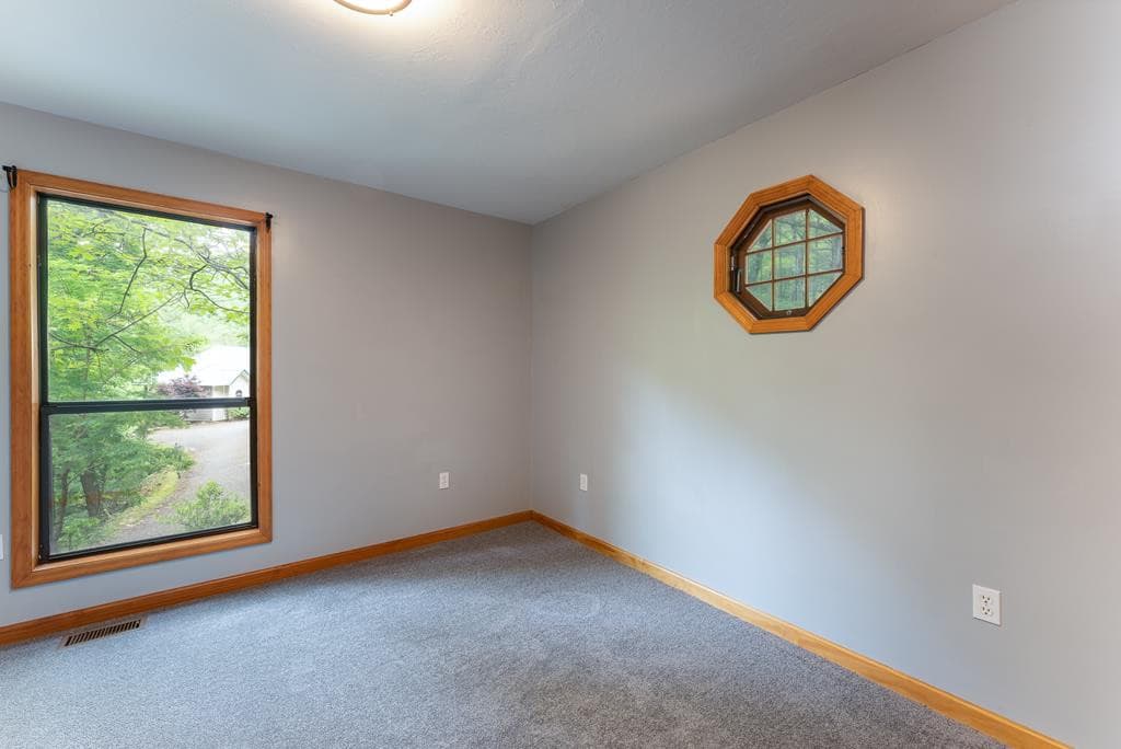 Single Family Residence at 144 Wolf Ridge Lane, Murphy, NC 28906, photo 17 of 31
