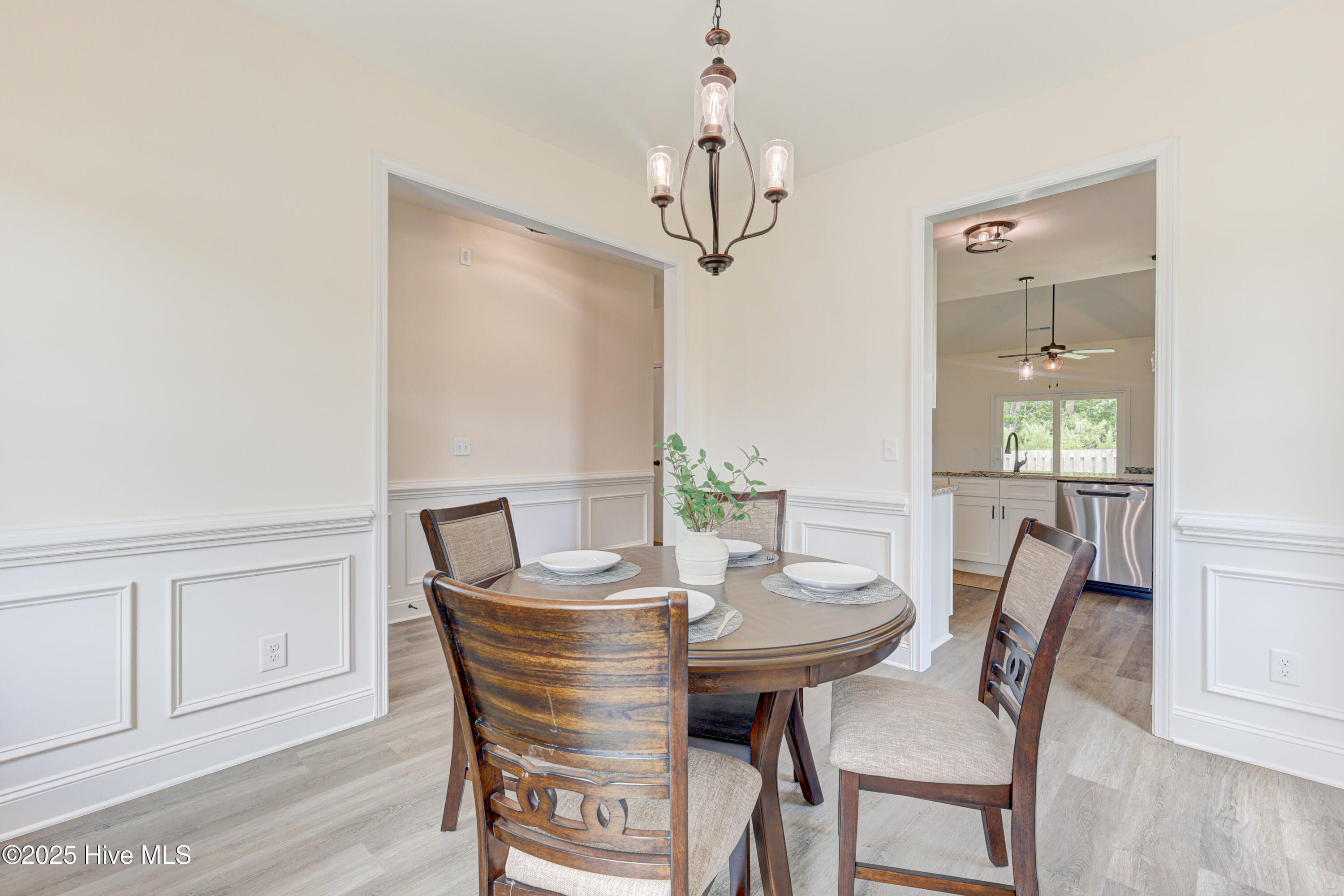 Townhouse at 552 Timbercrest Circle, Bolivia, NC 28422, photo 5 of 37