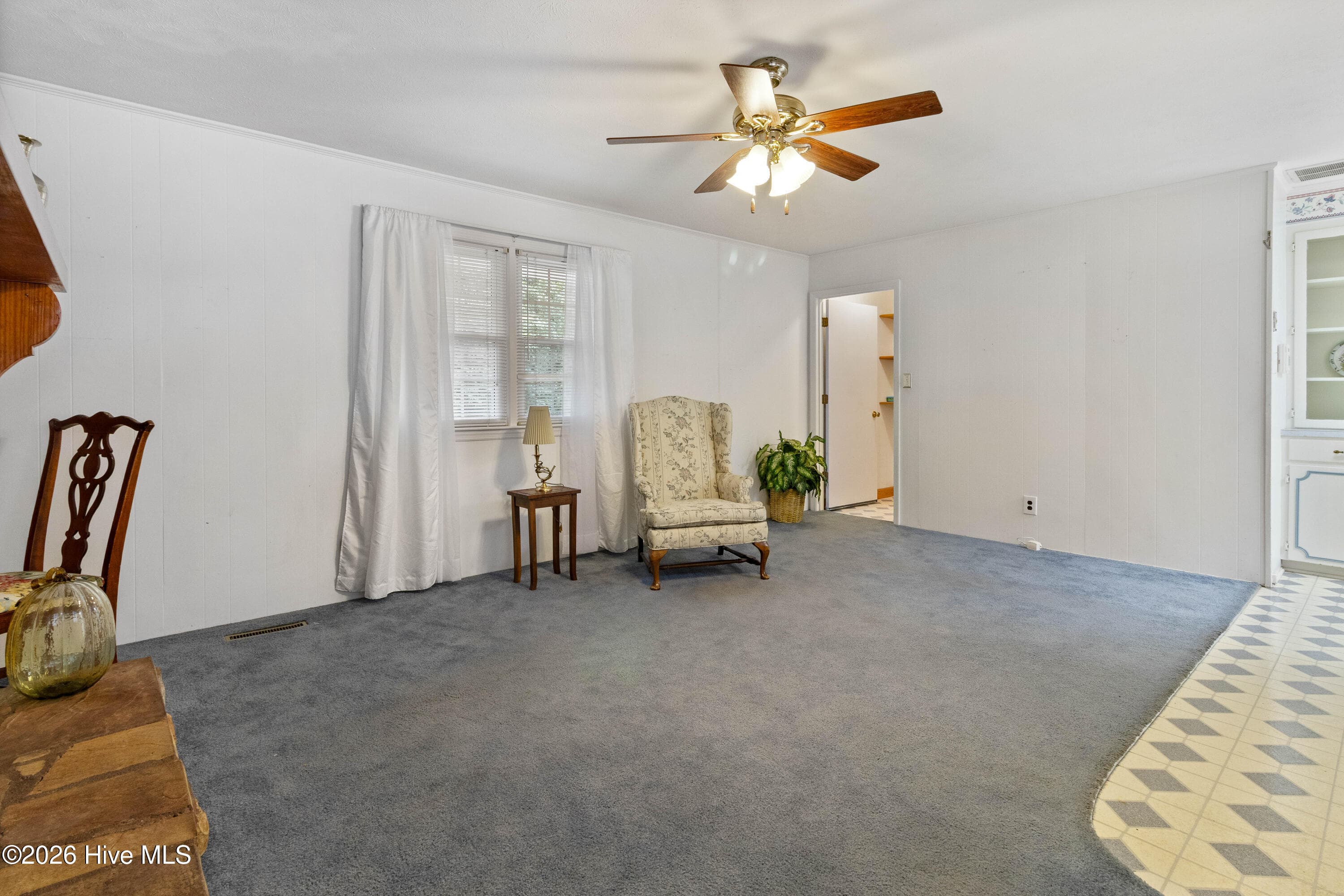Single Family Residence at 612 David Street, Elizabethtown, NC 28337, photo 4 of 38