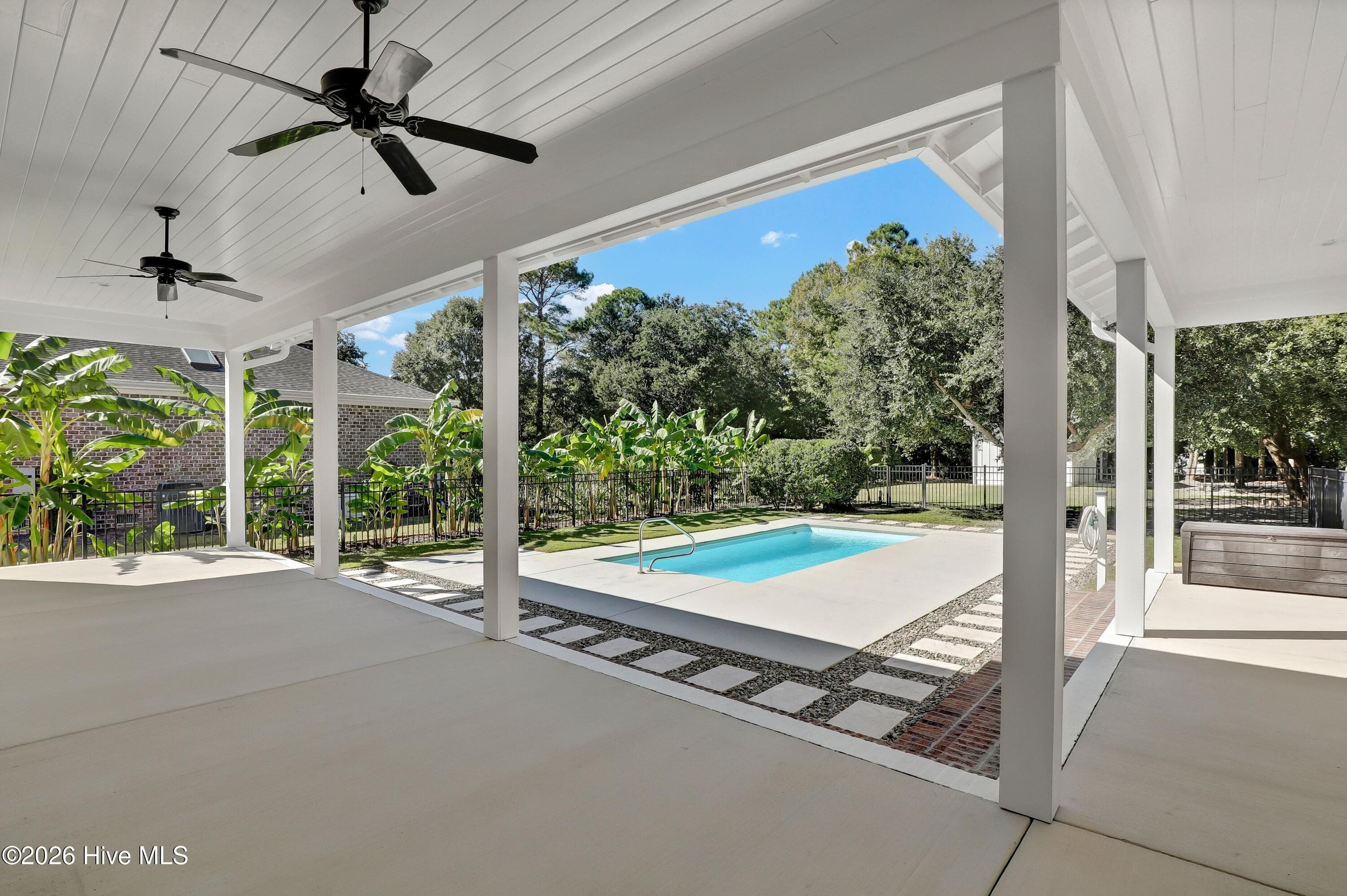 Single Family Residence at 351 Olde Point Loop, Hampstead, NC 28443, photo 13 of 81
