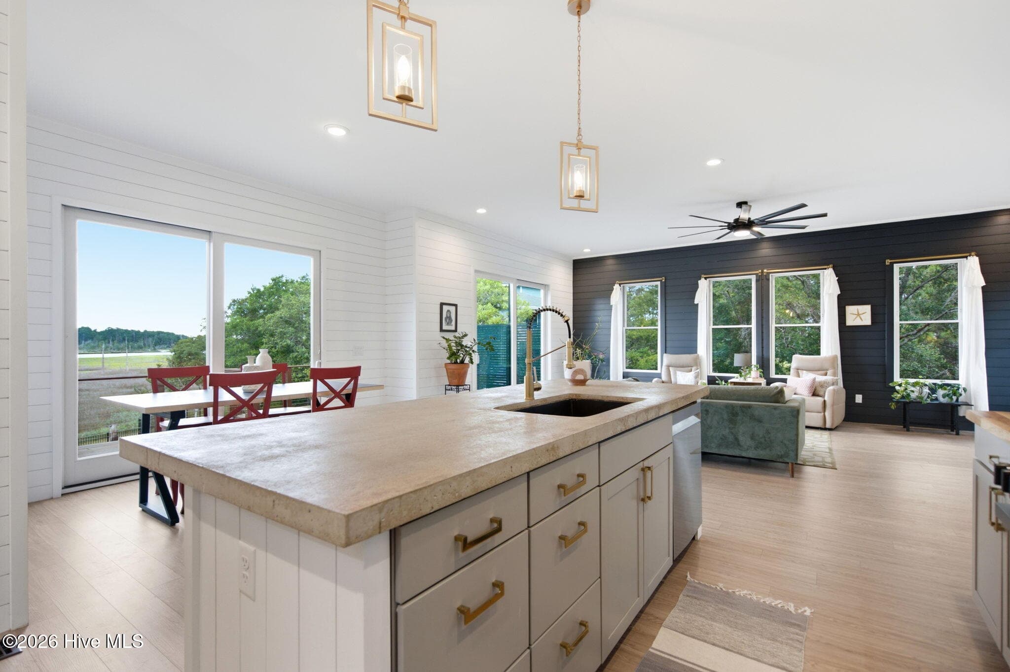 Single Family Residence at 9202 River Road, Wilmington, NC 28412, photo 20 of 77