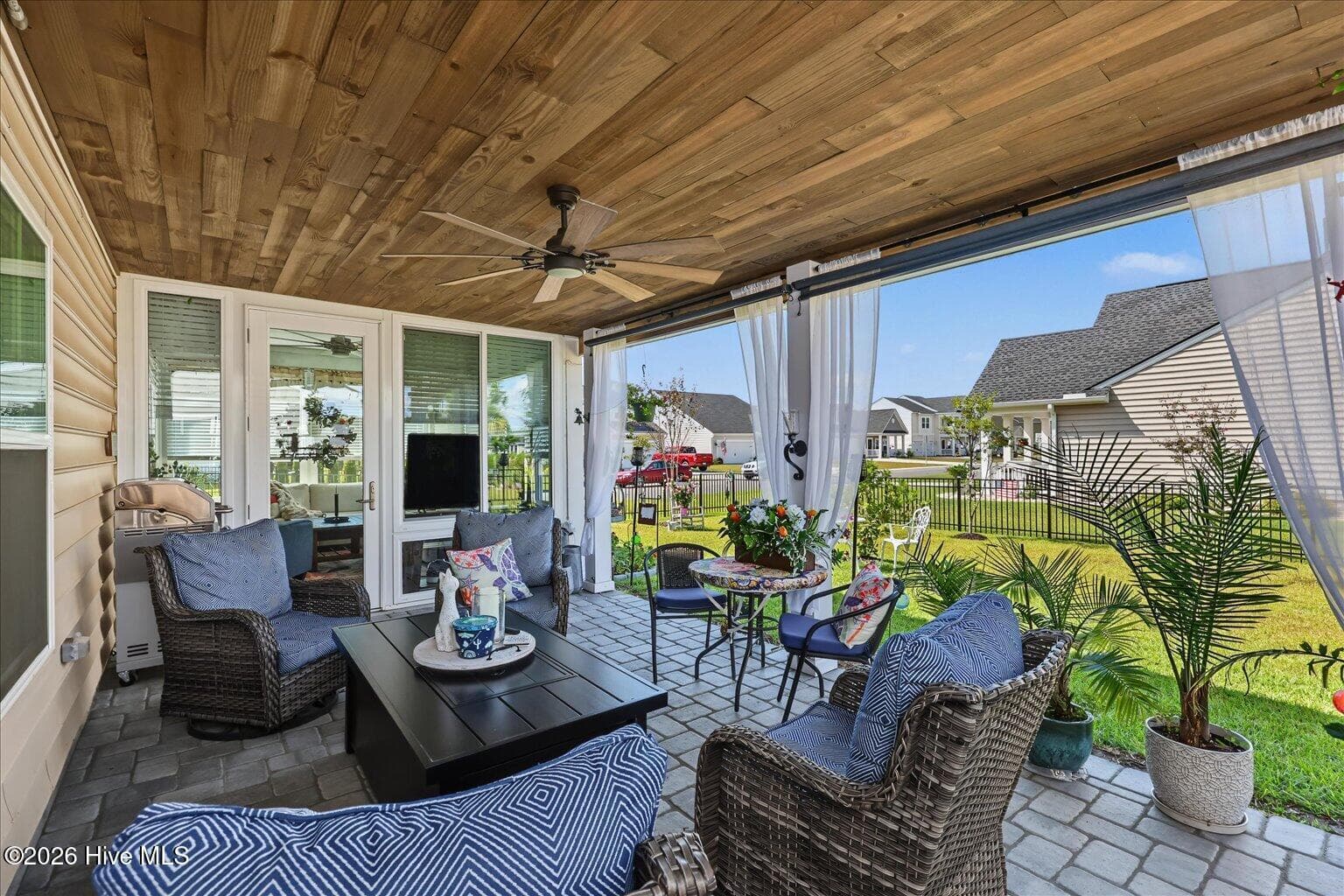 Single Family Residence at 9210 Little Osprey Drive, Calabash, NC 28467, photo 9 of 60