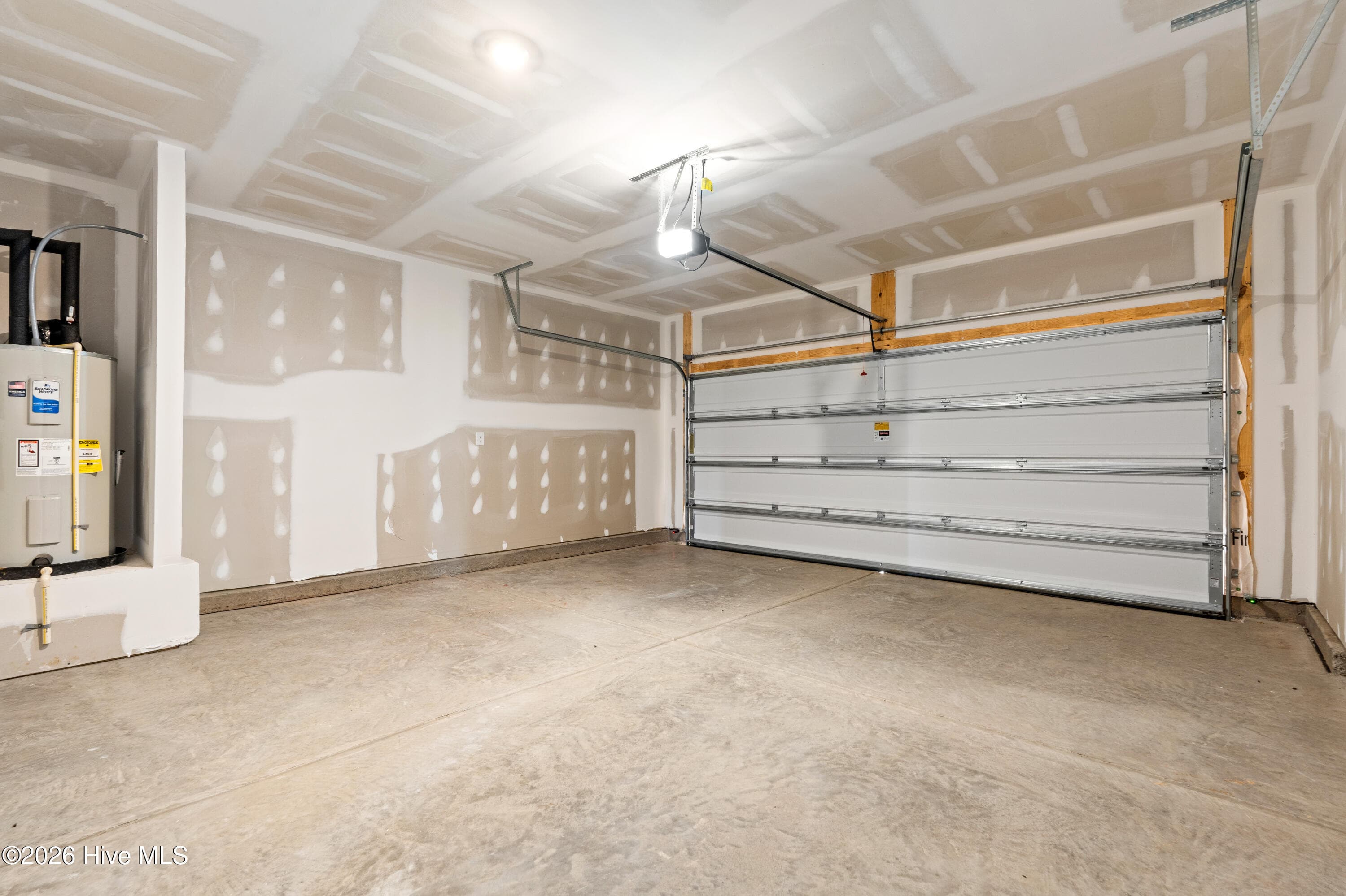 Garage Door Opener Included - 141 N Squires Run Lane, Richlands, NC 28574