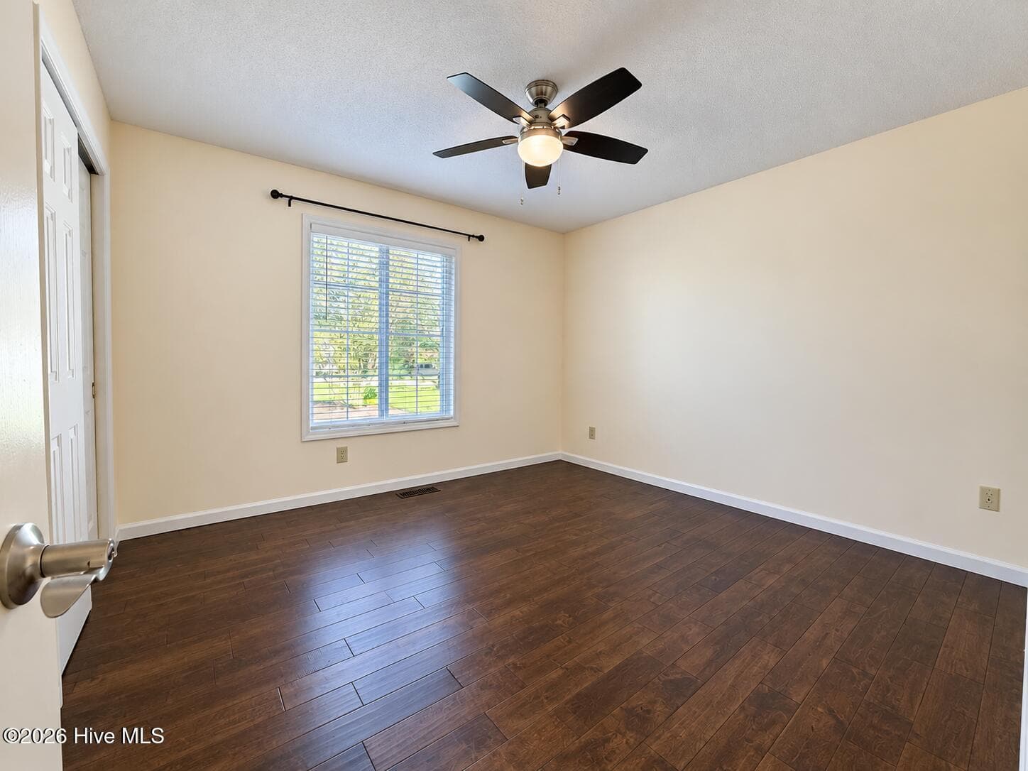 Single Family Residence at 107 Bogey Court, Hampstead, NC 28443, photo 26 of 55