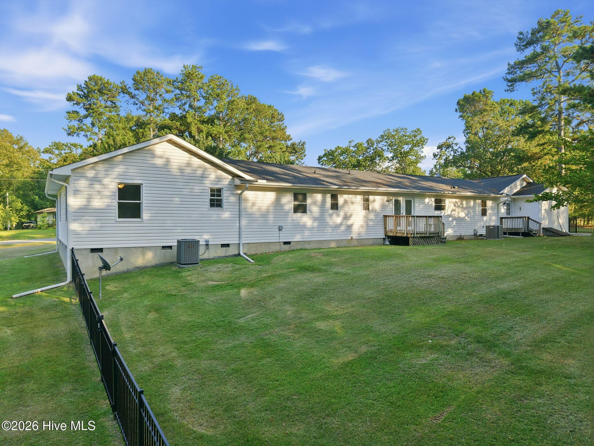 Single Family Residence at 180 Carthage Road, Carthage, NC 28327, photo 11 of 47