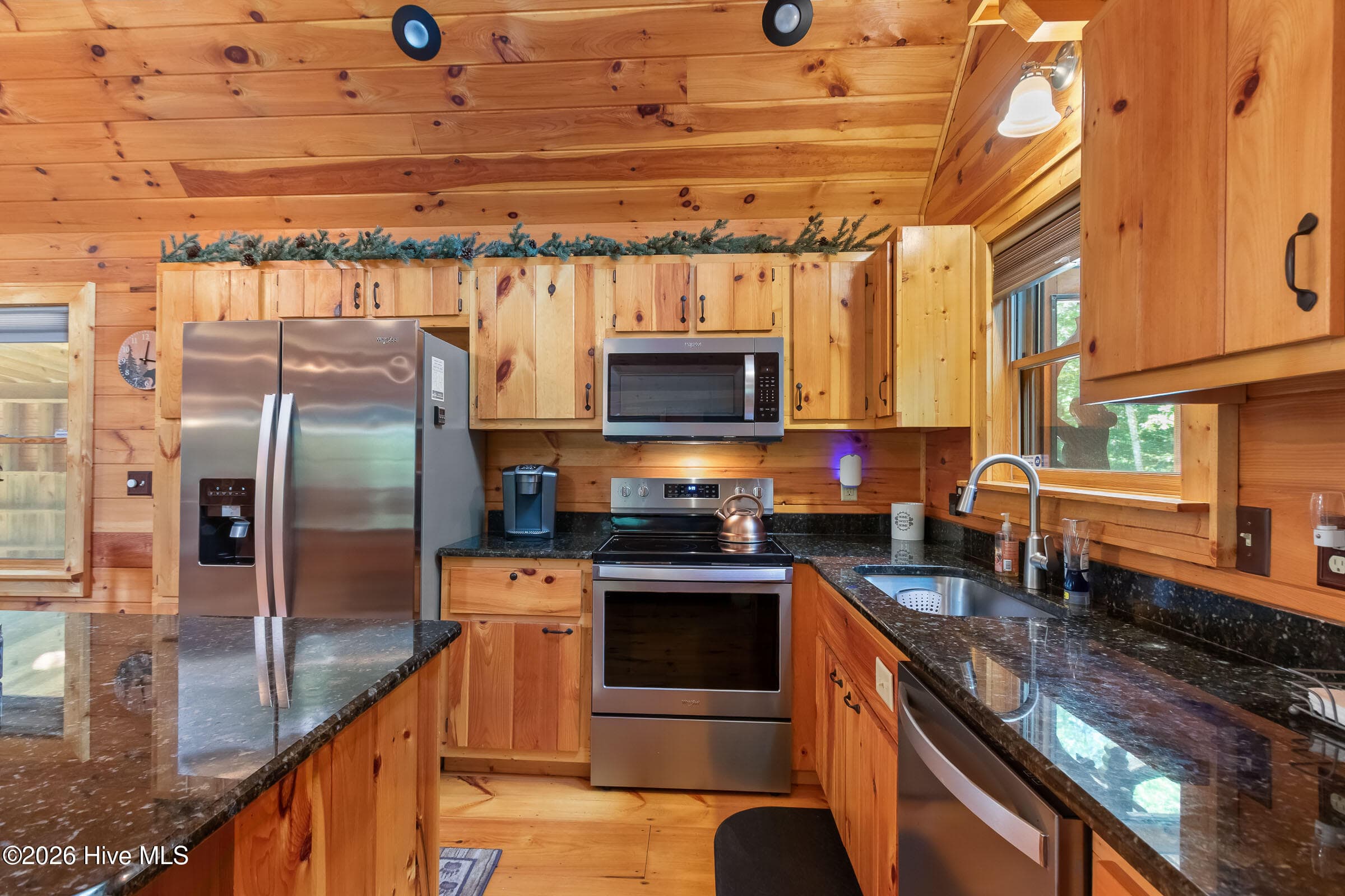 Single Family Residence at 171 Laurel Oak Lane, Murphy, NC 28906, photo 2 of 3