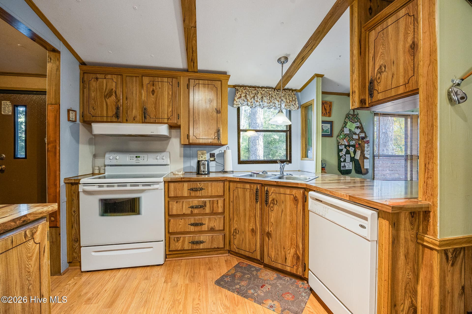 Manufactured Home at 109 Pinewood Drive, West End, NC 27376, photo 12 of 24