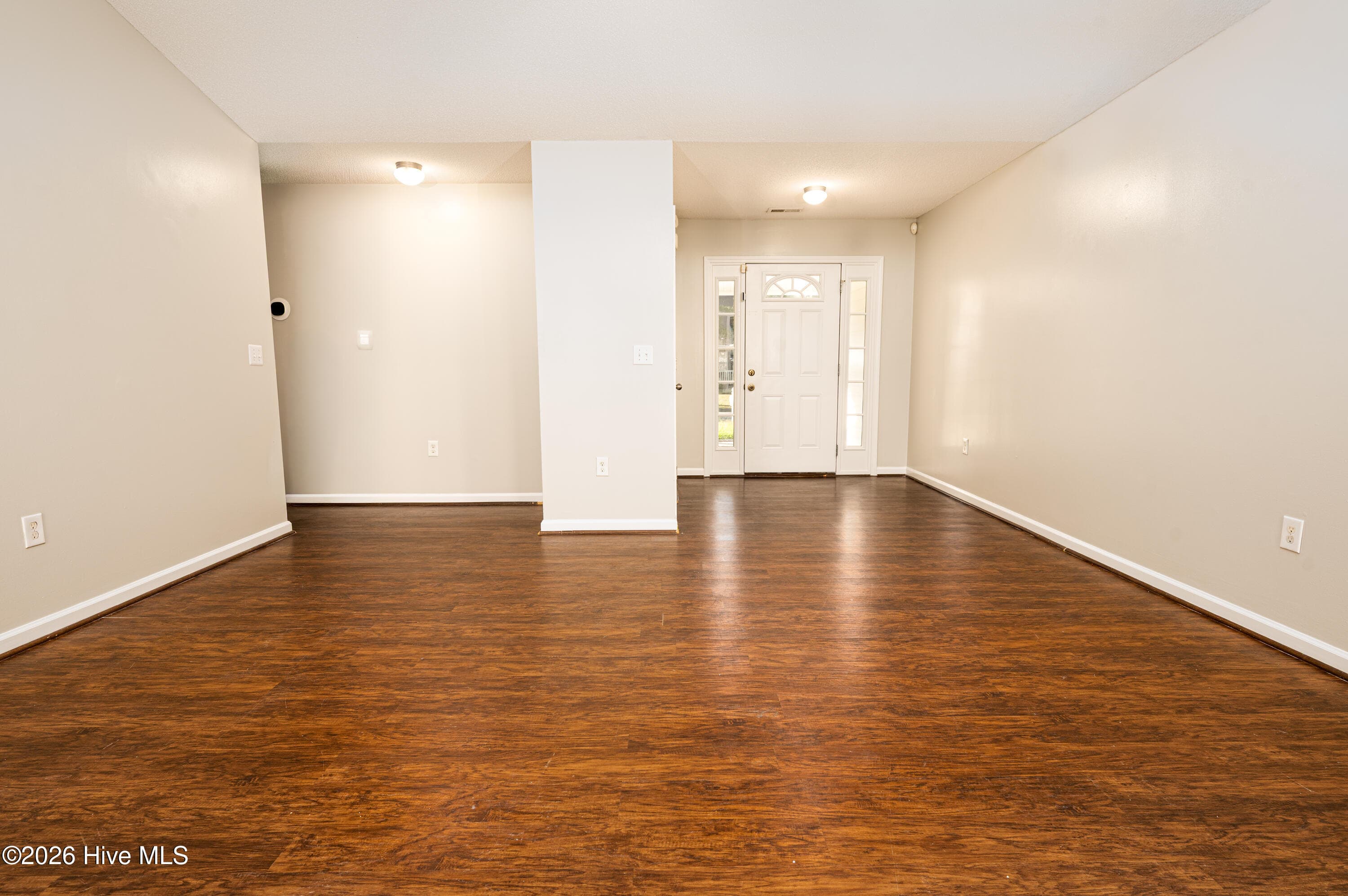 Single Family Residence at 2946 Judge Manly Drive, New Bern, NC 28562, photo 6 of 25