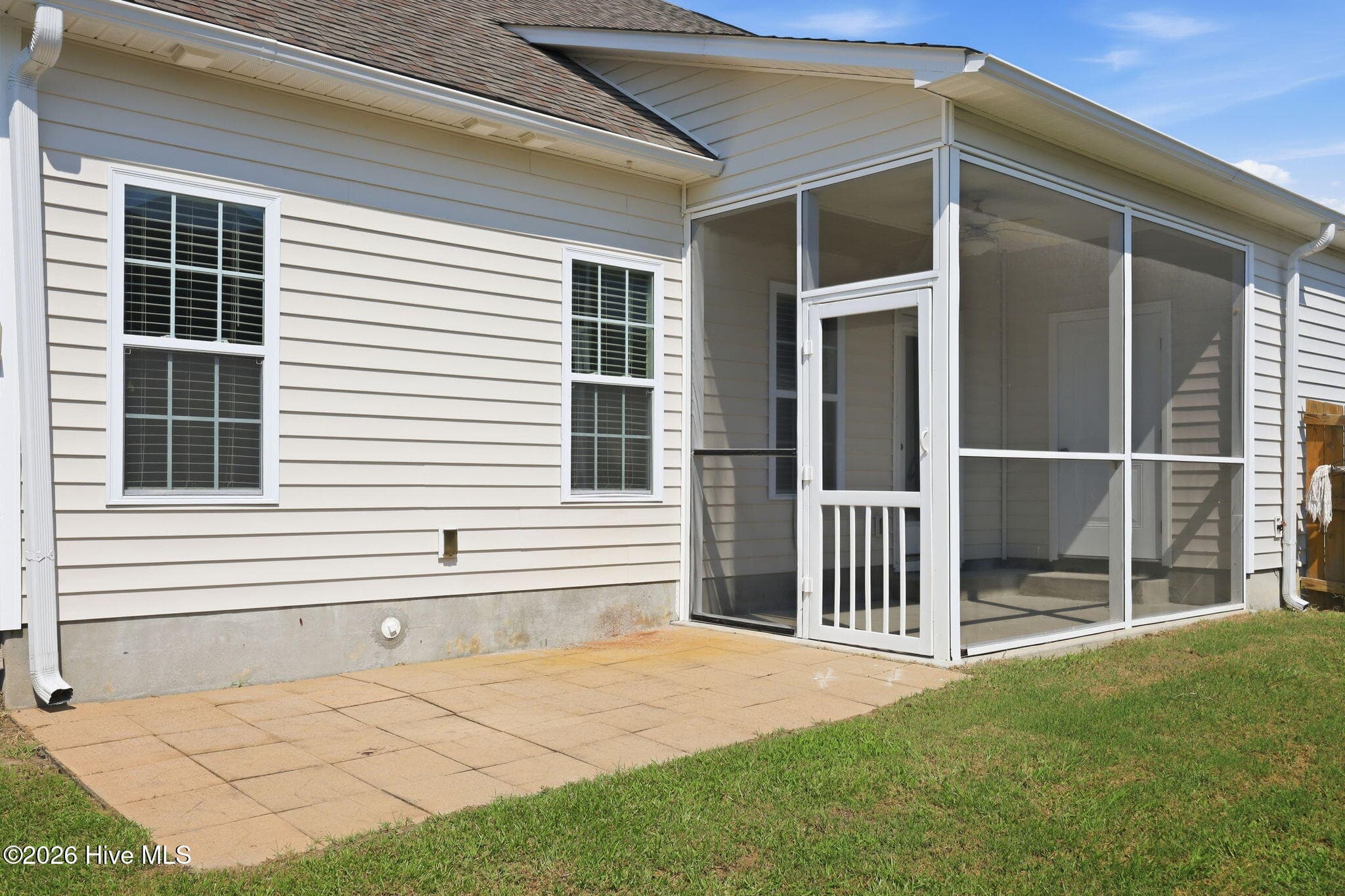 Townhouse at 1701 Cambria Drive B, Greenville, NC 27834, photo 33 of 37