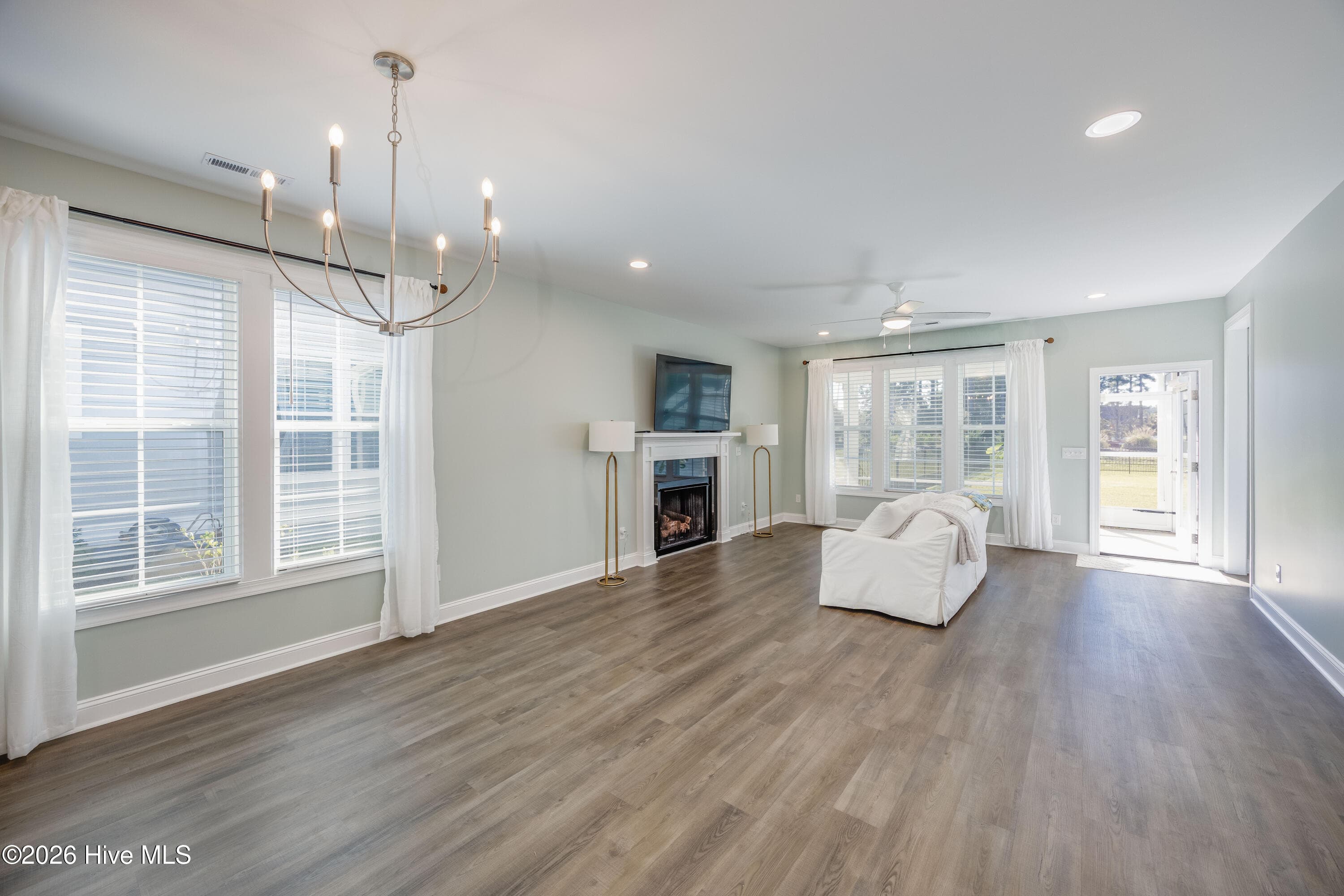 Single Family Residence at 1002 Brighton Drive, New Bern, NC 28562, photo 15 of 53