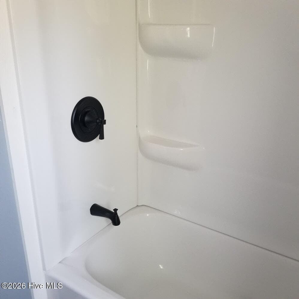 Manufactured Home at 232 Lake Drive SW, Supply, NC 28462, photo 18 of 36