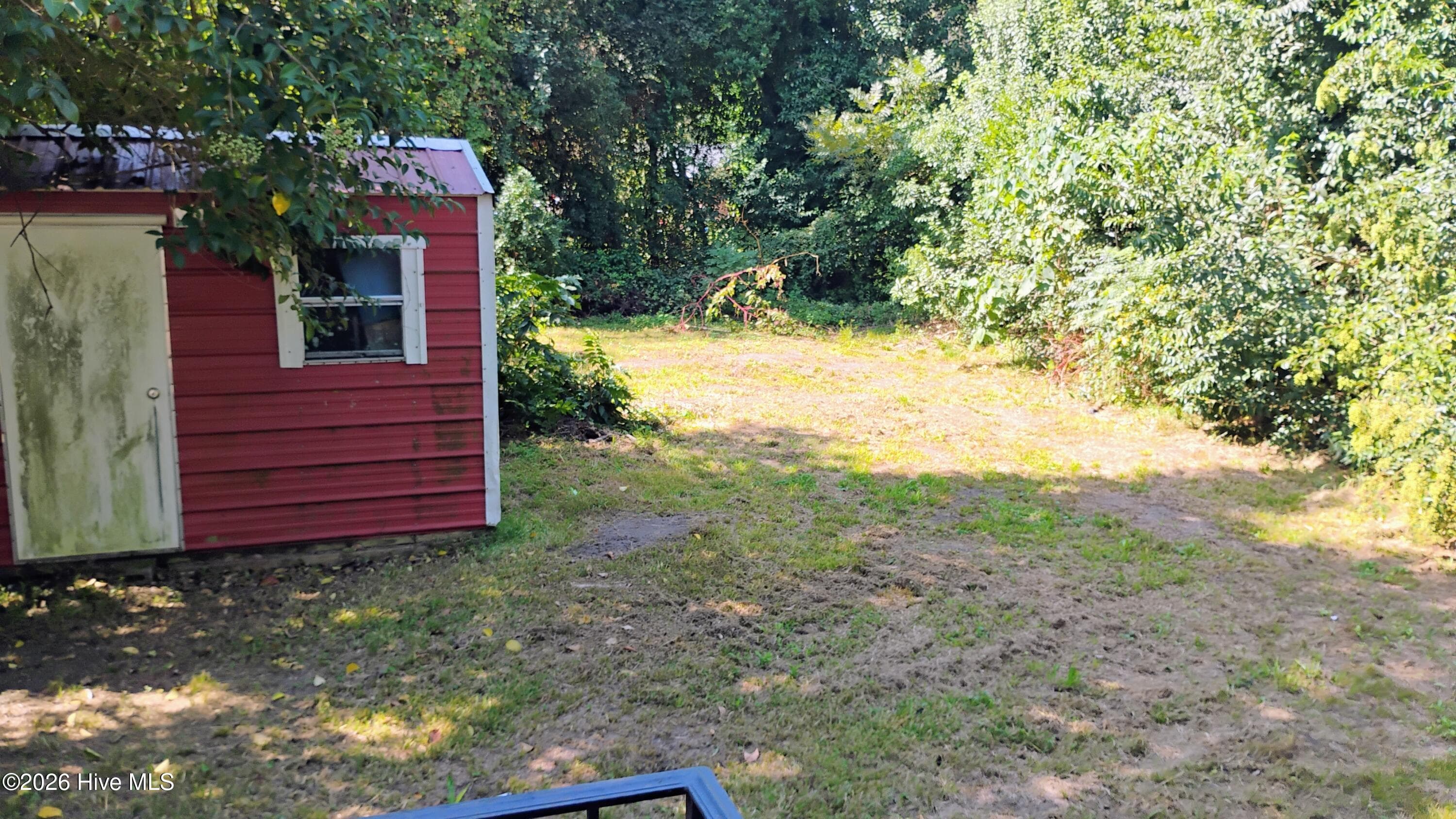 Large backyard - 264 Japonica Avenue, Augusta, GA 30901