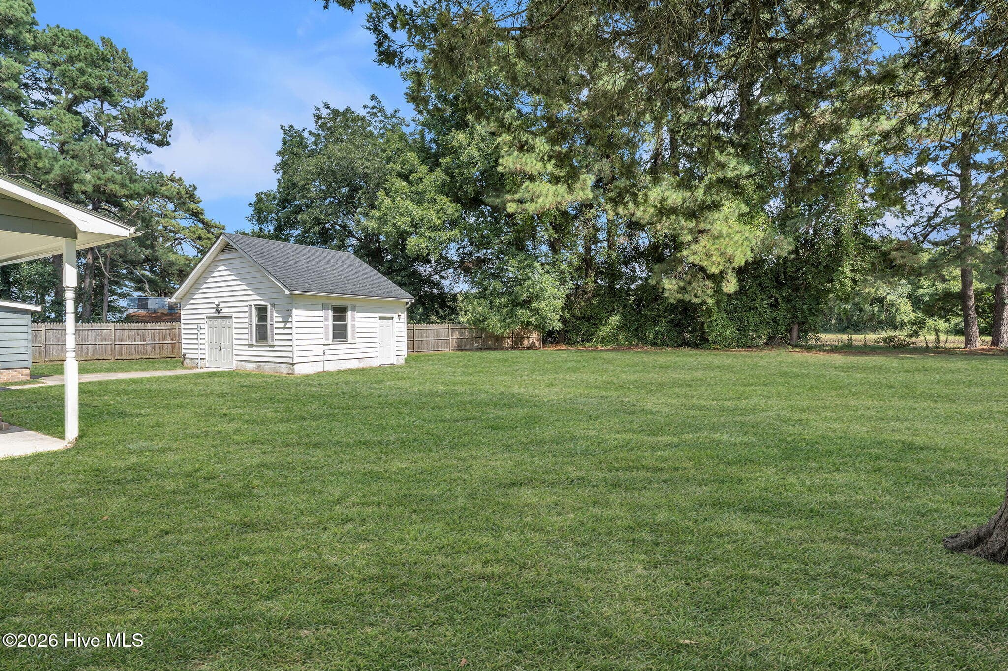 Single Family Residence at 567 Blount Road, Elizabeth City, NC 27909, photo 4 of 28