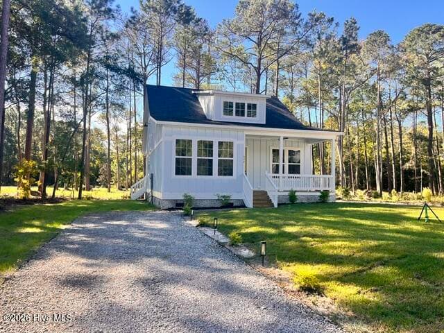 Single Family Residence at 577 3rd Street SE, Bolivia, NC 28422, photo 3 of 18