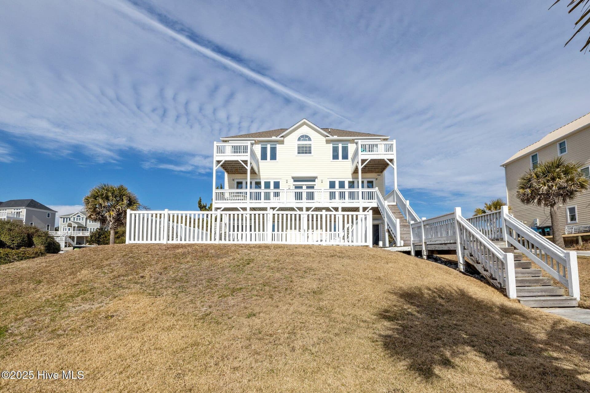 Single Family Residence at 9711 Dolphin Ridge Road, Emerald Isle, NC 28594, photo 3 of 37