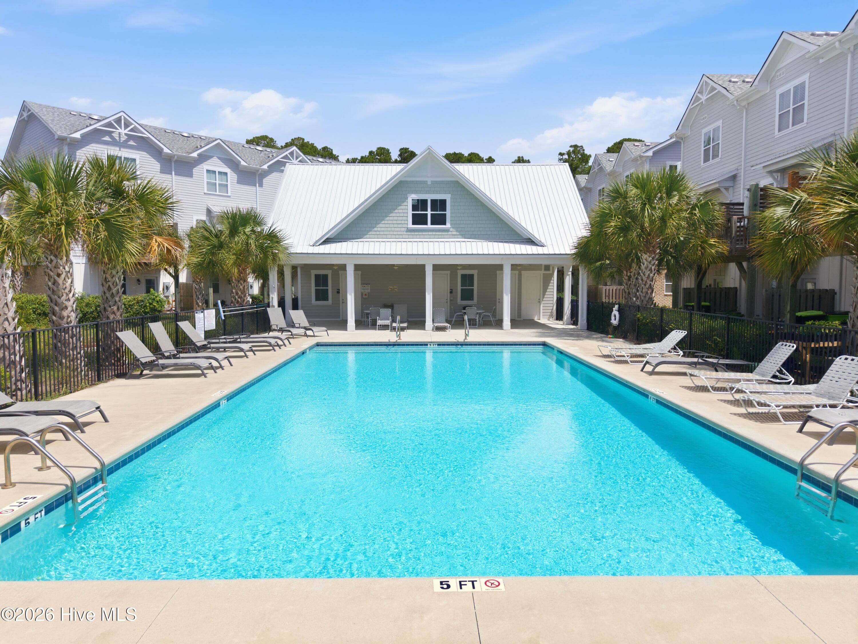 Townhouse at 1810 Bungalow Row, Wilmington, NC 28409, photo 38 of 53