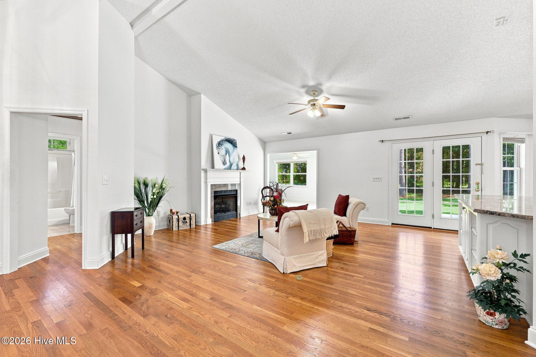 Single Family Residence at 2119 Royal Pines Drive, New Bern, NC 28560, photo 4 of 58