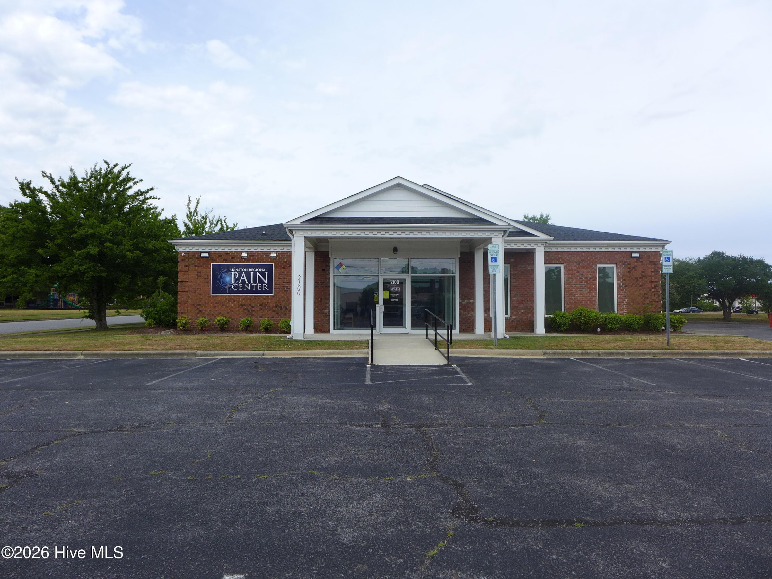 Commercial Sale at 2100 Presbyterian Lane, Kinston, NC 28501, photo 2 of 11