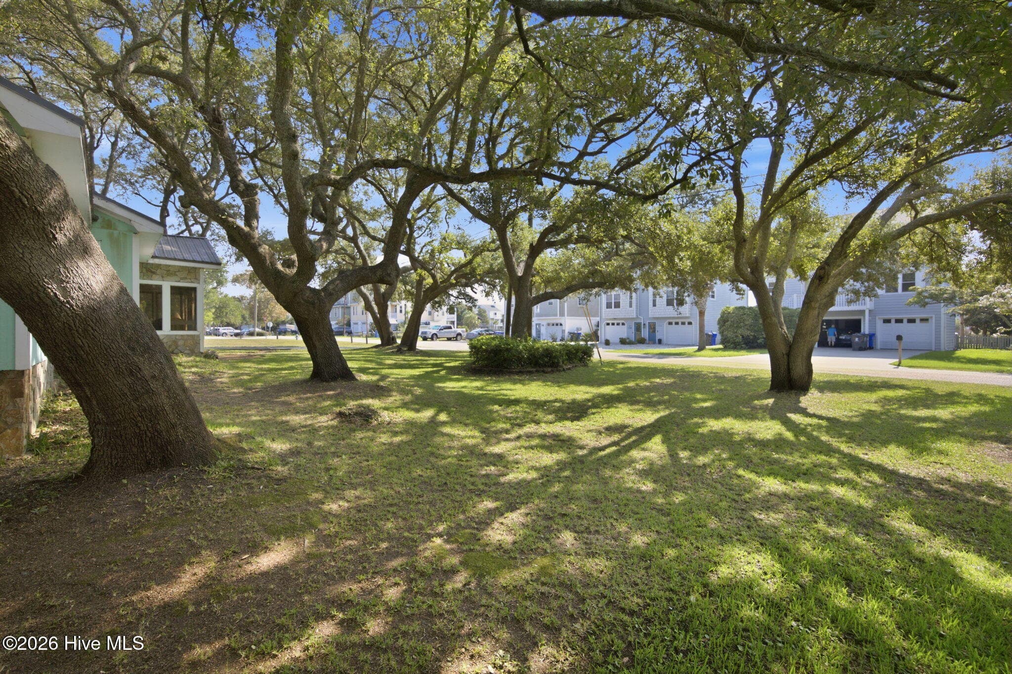 Single Family Residence at 502 Fourth Street S, Carolina Beach, NC 28428, photo 6 of 27