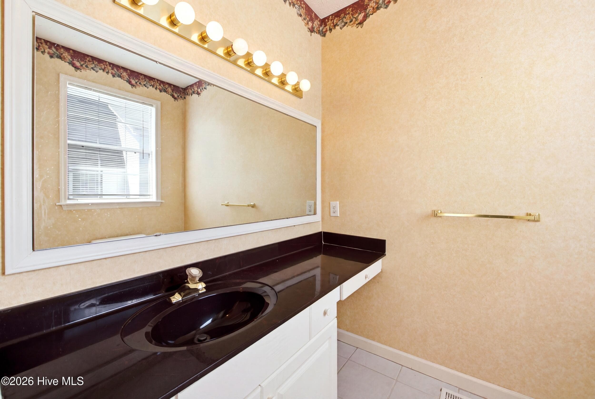 Single Family Residence at 6912 Haberdeen Drive, Wilmington, NC 28411, photo 28 of 73