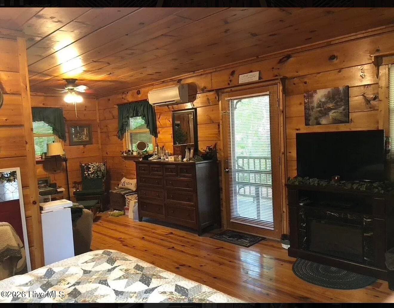 Single Family Residence at 92 Ox Bow Lane, Blairsville, GA 30512, photo 2 of 2