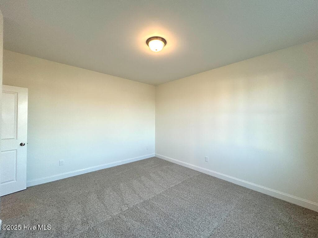 SIMILAR PHOTO - 814 Tupelo Tree Drive, Hubert, NC 28539