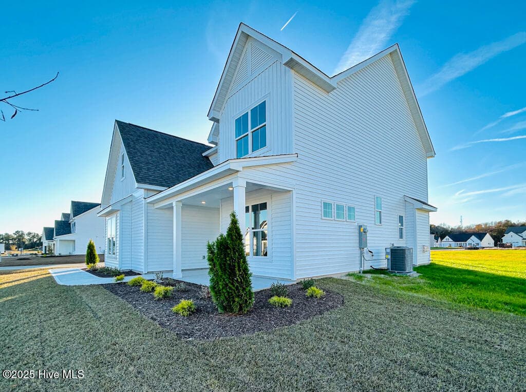 SIMILAR PHOTO - 814 Tupelo Tree Drive, Hubert, NC 28539