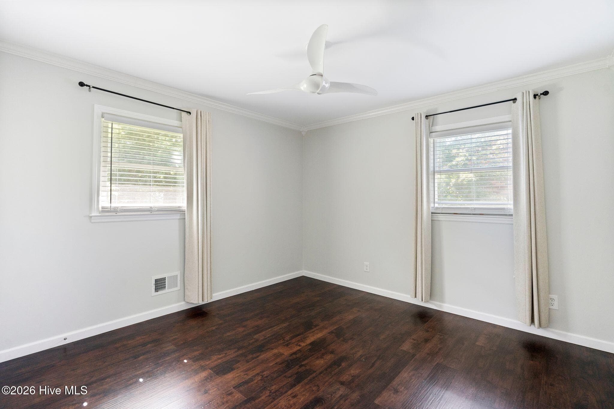 Single Family Residence at 806 Bragg Drive, Wilmington, NC 28409, photo 24 of 57