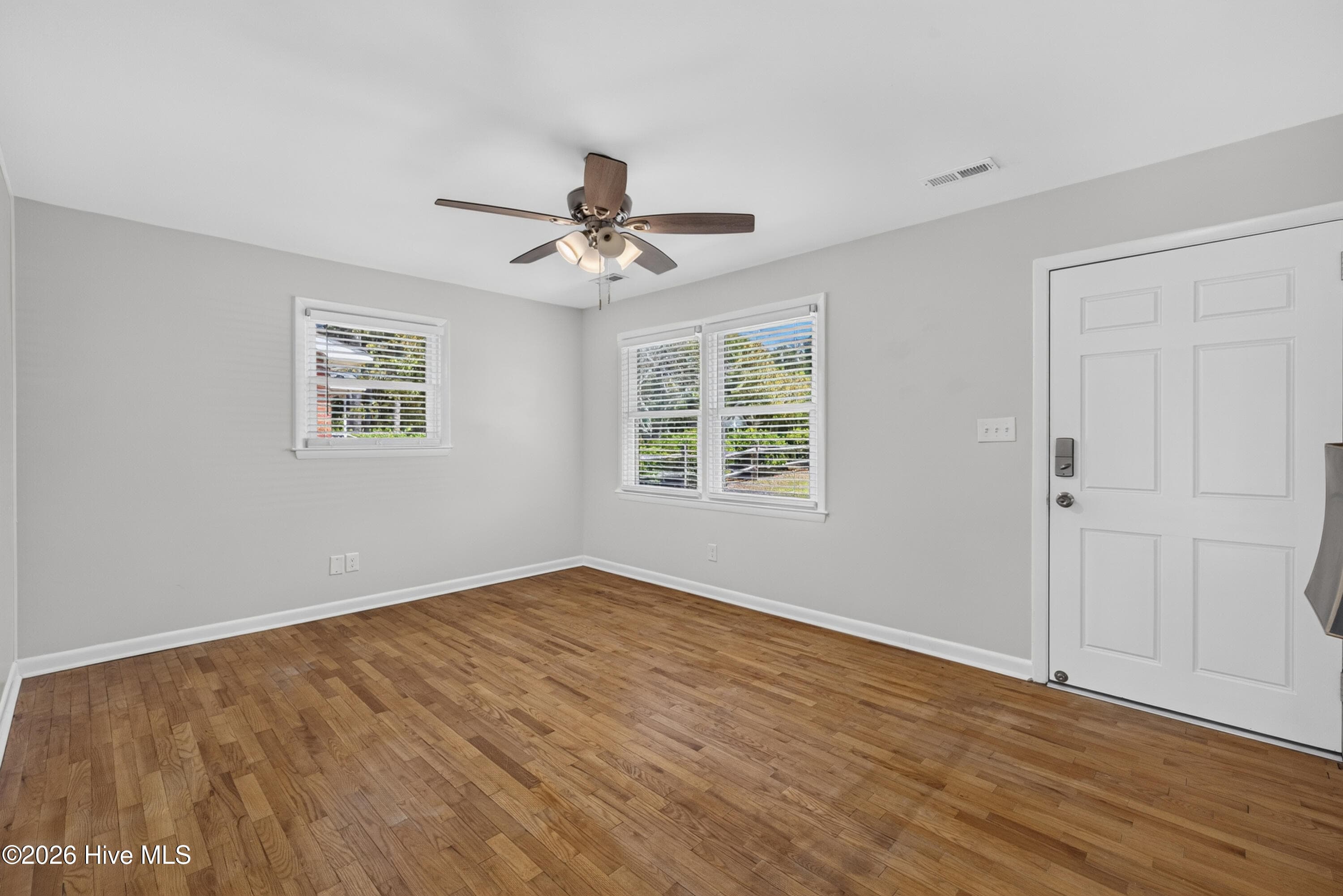 Single Family Residence at 705 Holbrooke Avenue, Wilmington, NC 28412, photo 8 of 36